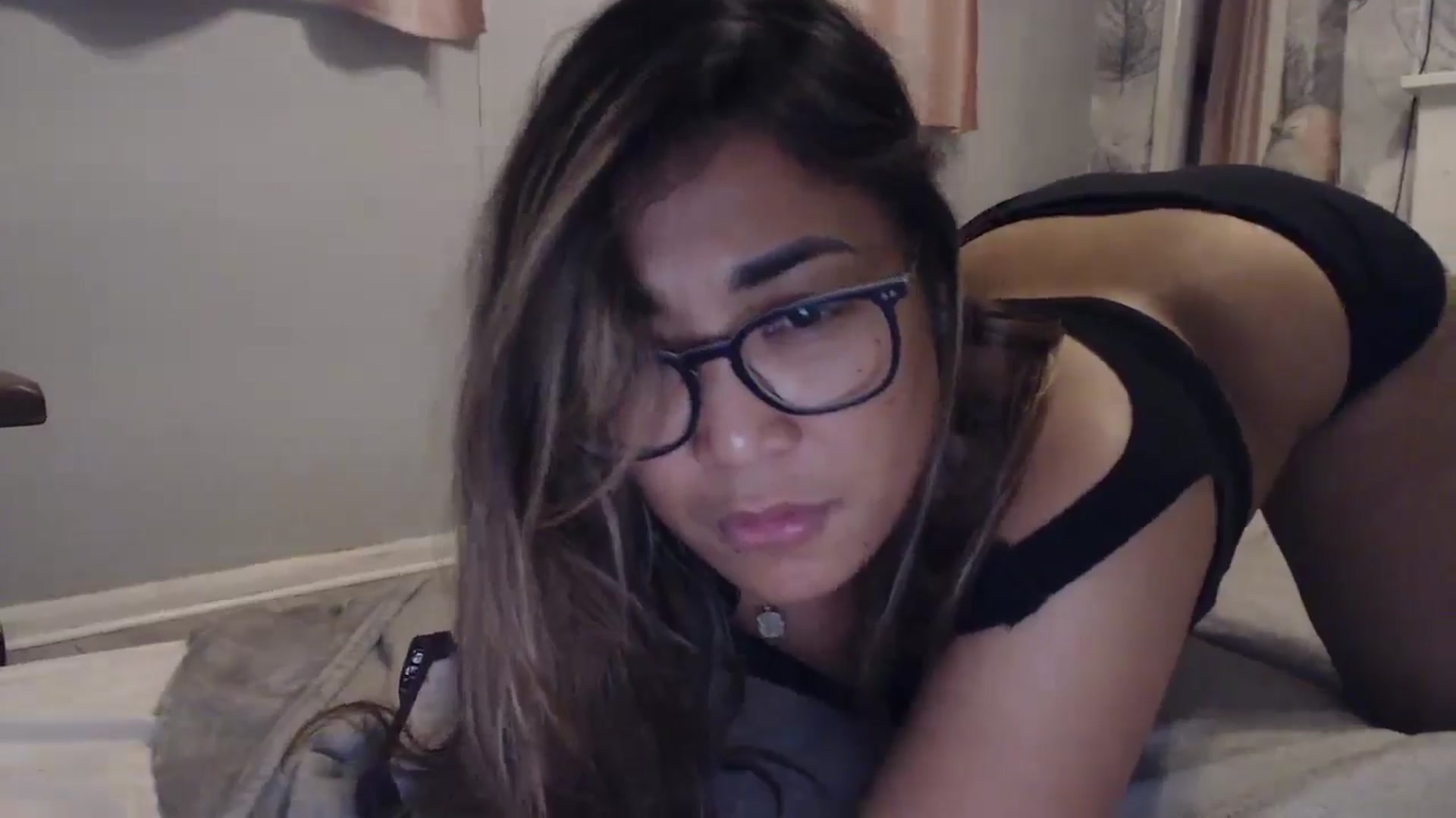 Gallery image thumbnail from NewKristine23's myfreecams stream on, 09/23/2024, 23:26 image 9 of 20