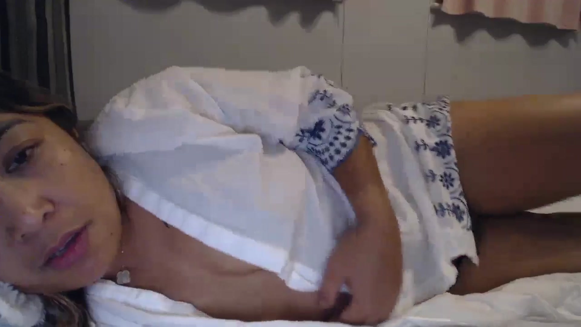 Gallery image thumbnail from NewKristine23's myfreecams stream on, 10/08/2024, 23:19 image 3 of 20