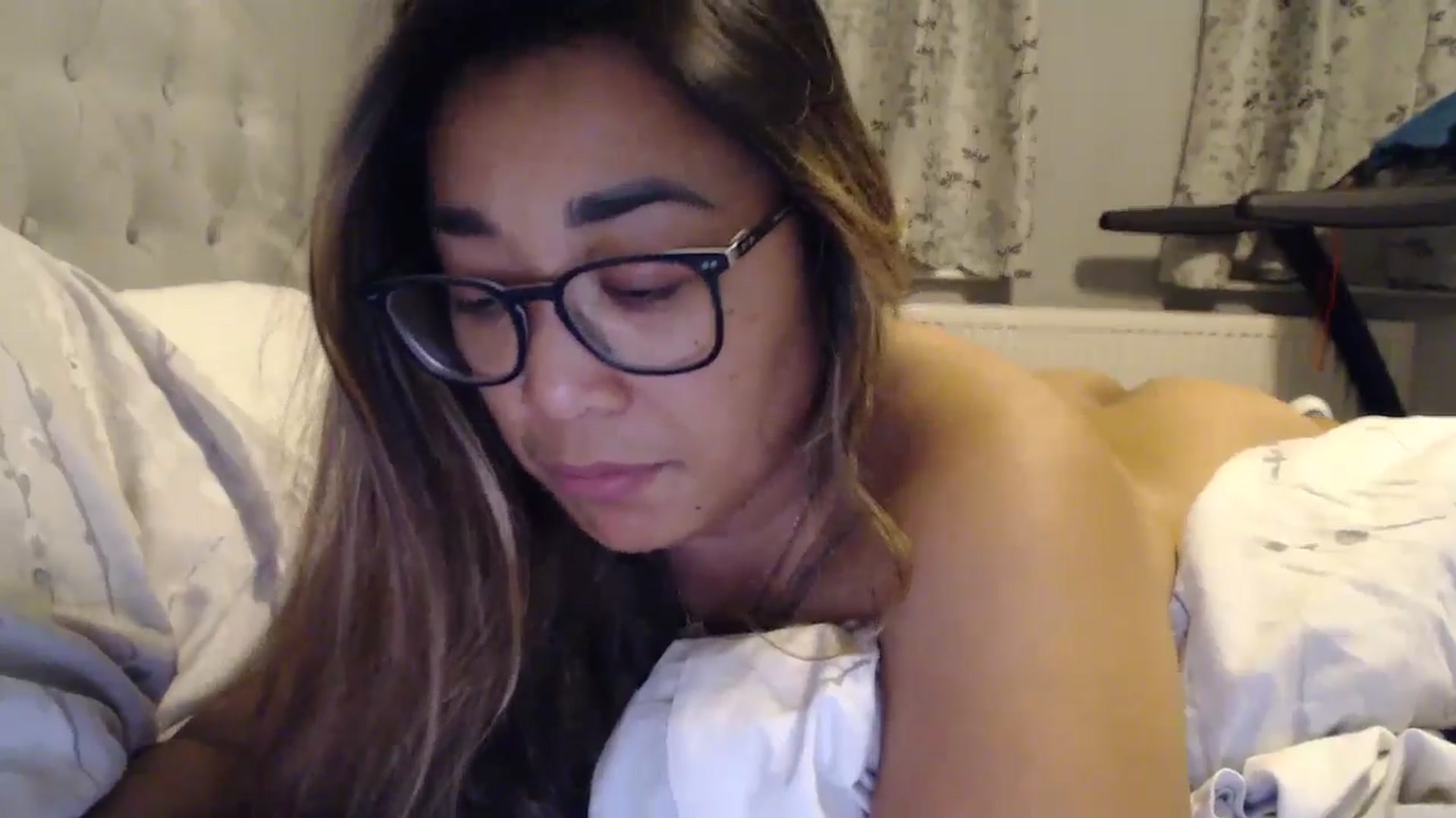 Gallery image thumbnail from NewKristine23's myfreecams stream on, 10/18/2024, 23:26 image 18 of 20