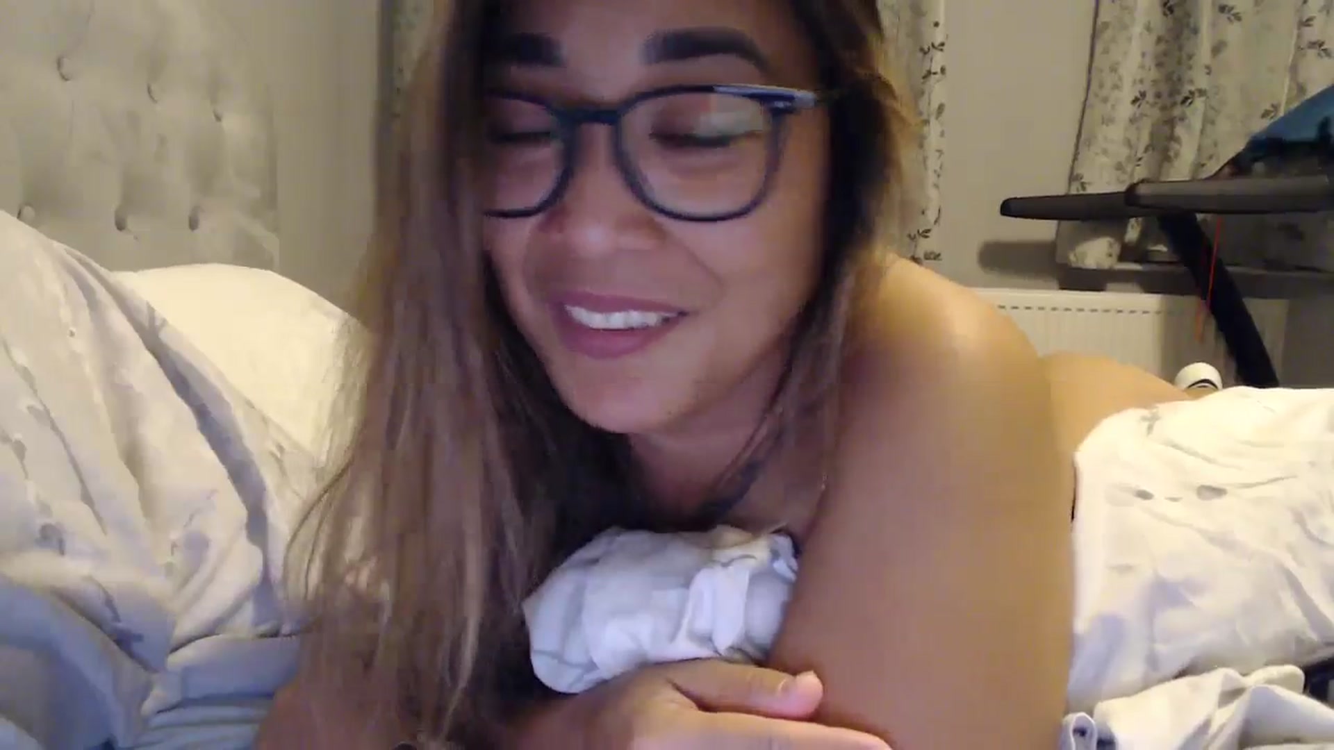 Gallery image thumbnail from NewKristine23's myfreecams stream on, 10/18/2024, 23:26 image 19 of 20