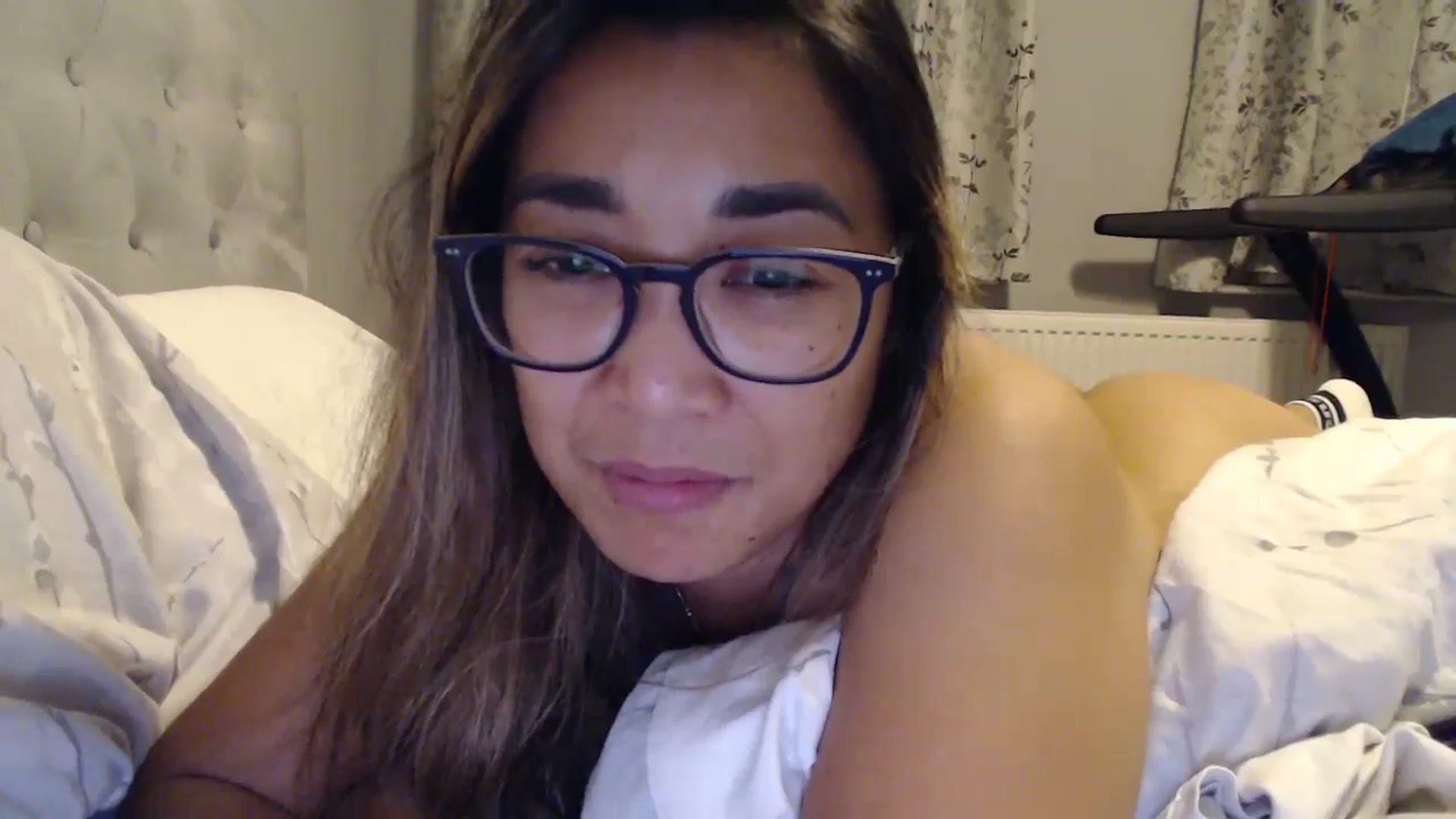 Gallery image thumbnail from NewKristine23's myfreecams stream on, 10/18/2024, 23:26 image 17 of 20