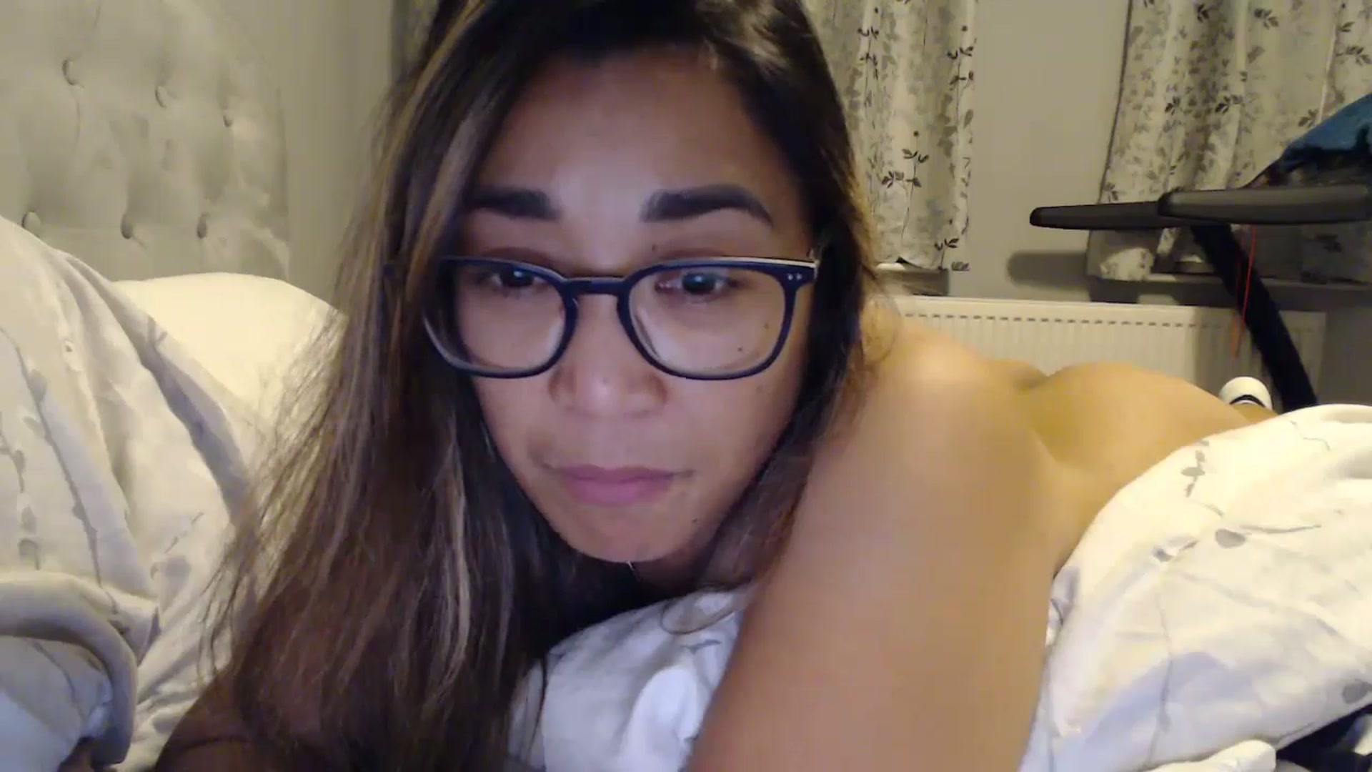 Gallery image thumbnail from NewKristine23's myfreecams stream on, 10/18/2024, 23:26 image 15 of 20