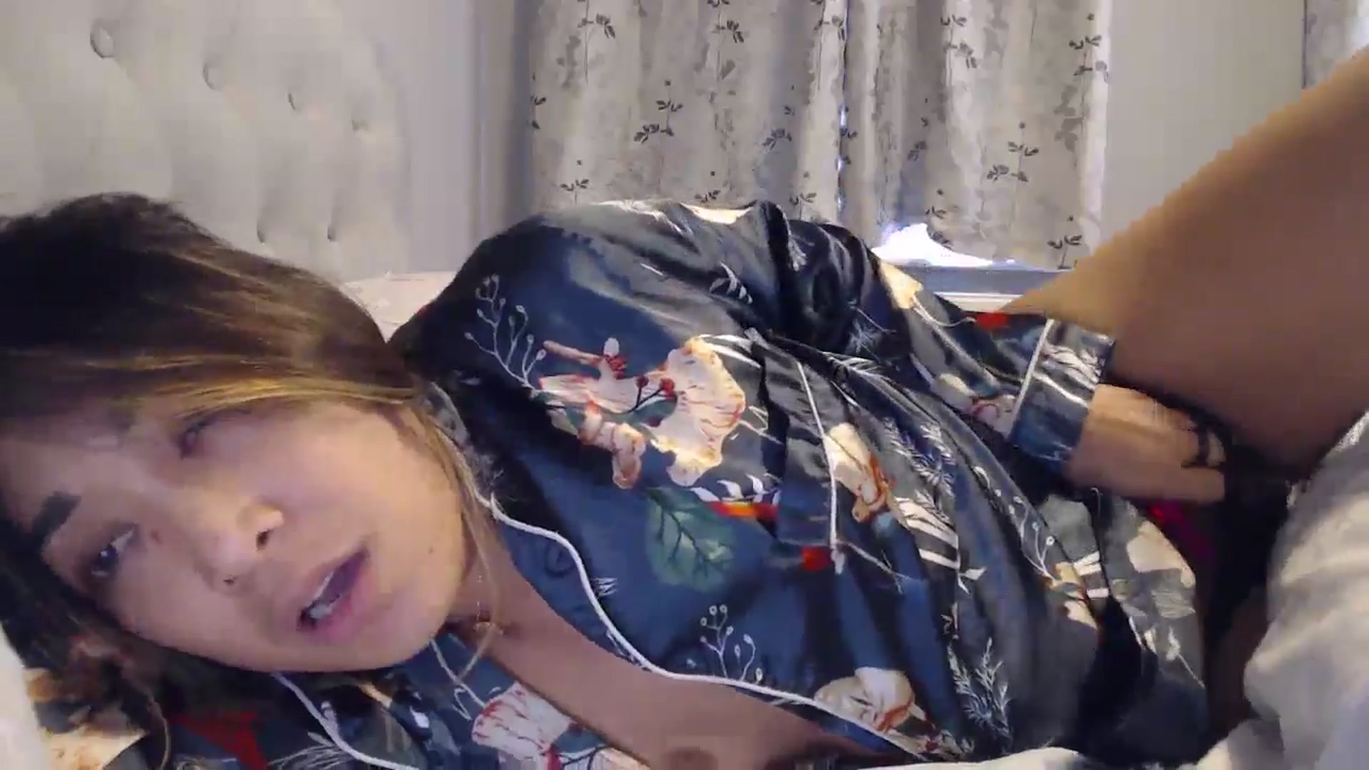 Gallery image thumbnail from NewKristine23's myfreecams stream on, 11/20/2024, 13:09 image 5 of 20