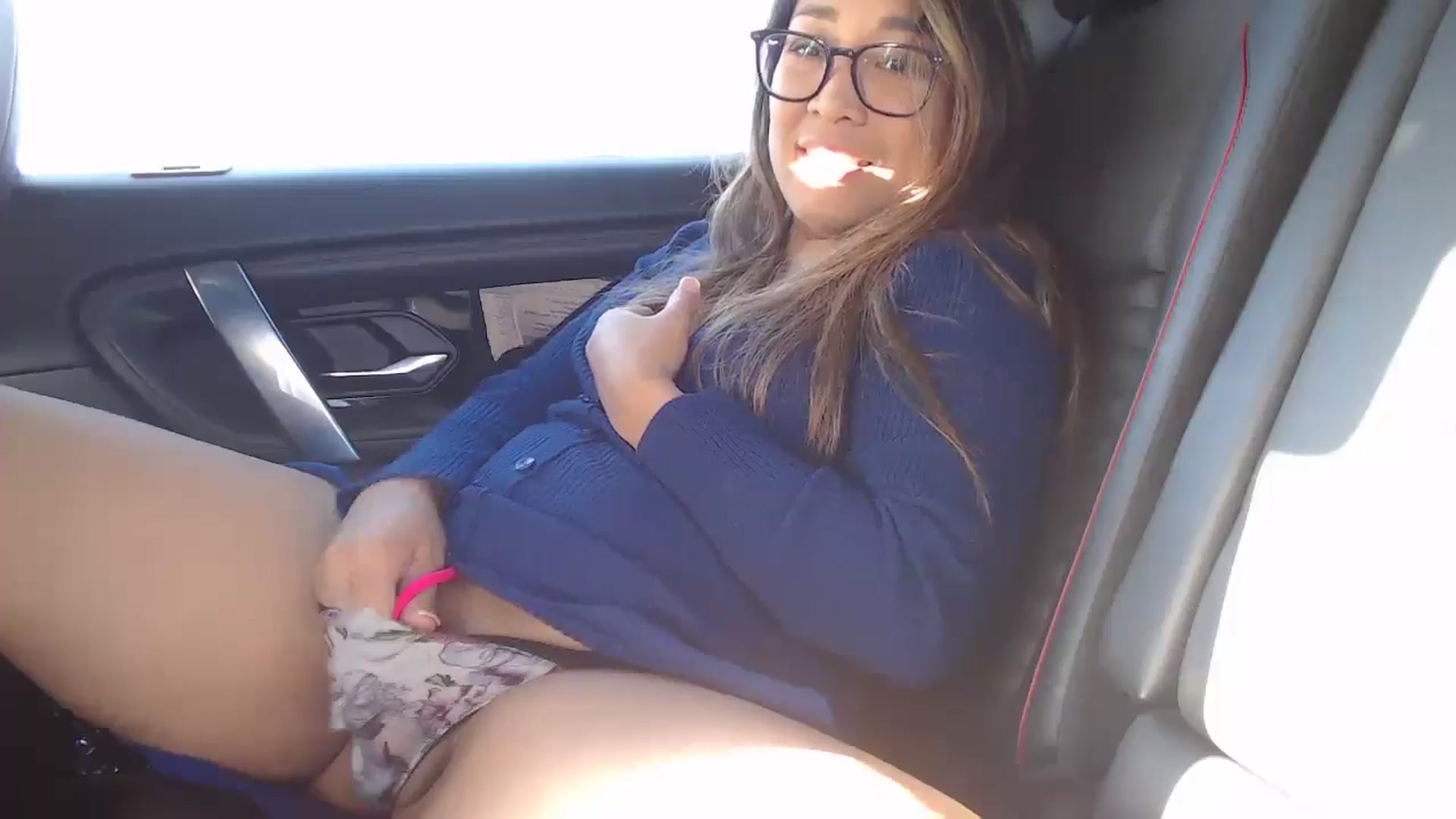 Gallery image thumbnail from NewKristine23's myfreecams stream on, 11/26/2024, 11:42 image 5 of 20