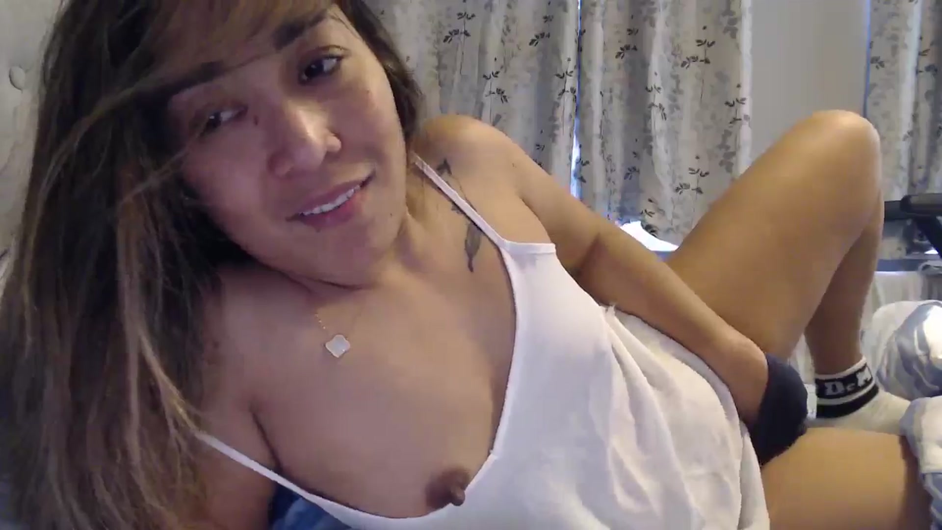 Gallery image thumbnail from NewKristine23's myfreecams stream on, 11/27/2024, 12:57 image 10 of 20