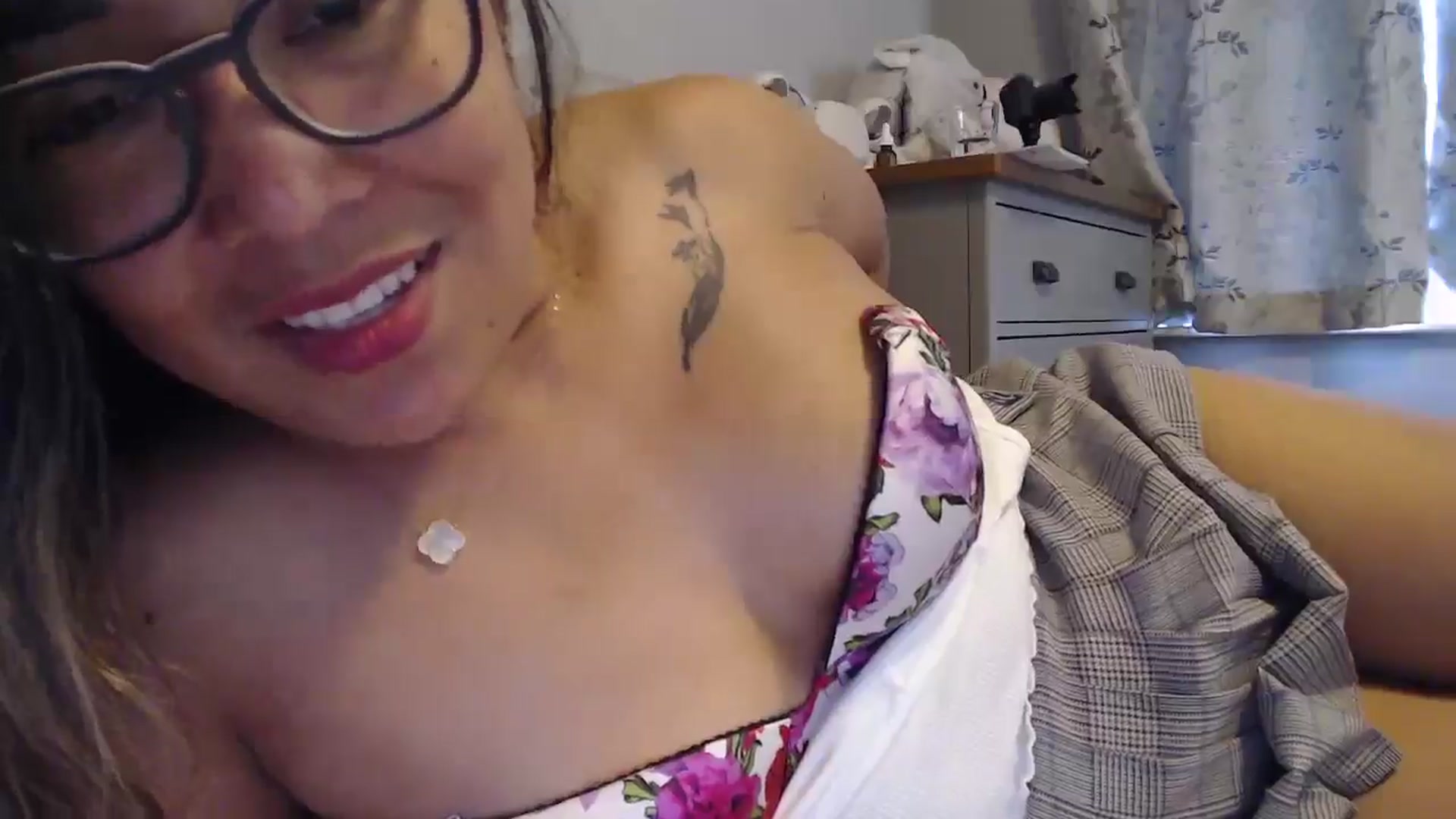Gallery image thumbnail from NewKristine23's myfreecams stream on, 08/16/2025, 10:27 image 10 of 20