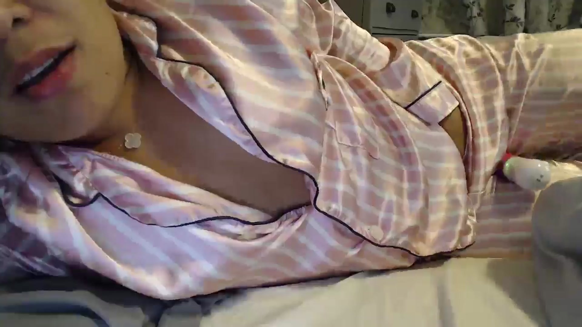 Gallery image thumbnail from NewKristine23's myfreecams stream on, 09/23/2025, 22:17 image 13 of 20