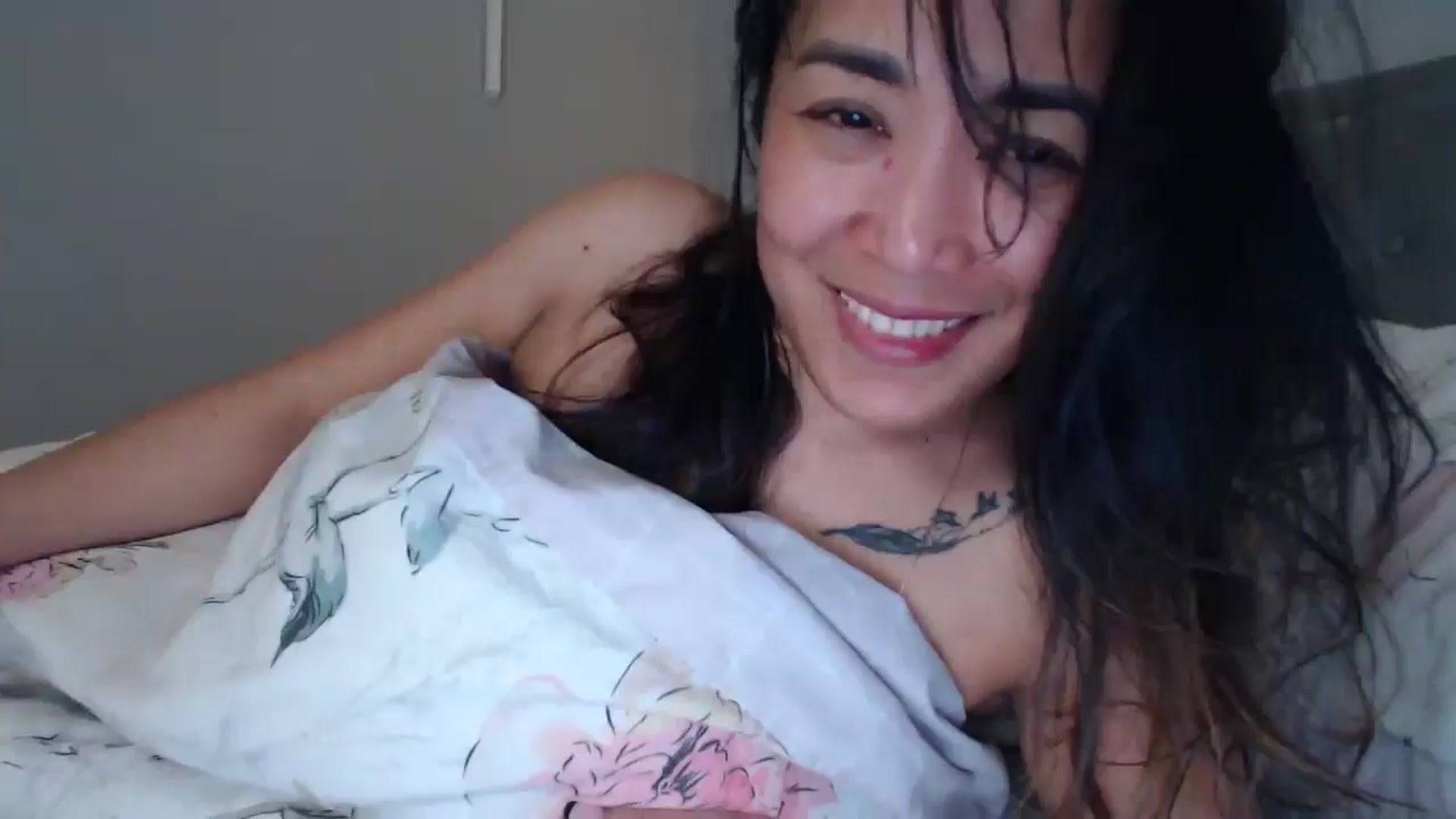 Gallery image thumbnail from NewKristine23's myfreecams stream on, 04/09/2026, 22:29 image 1 of 20