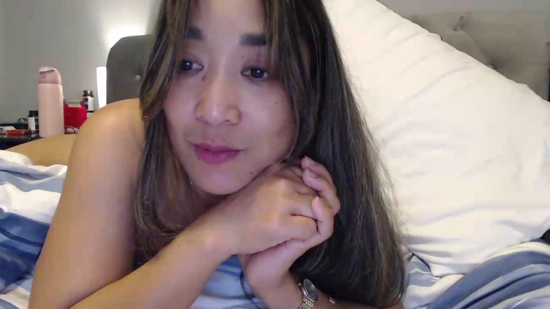 Gallery image thumbnail from NewKristine23's myfreecams stream on, 07/29/2026, 21:51 image 16 of 20