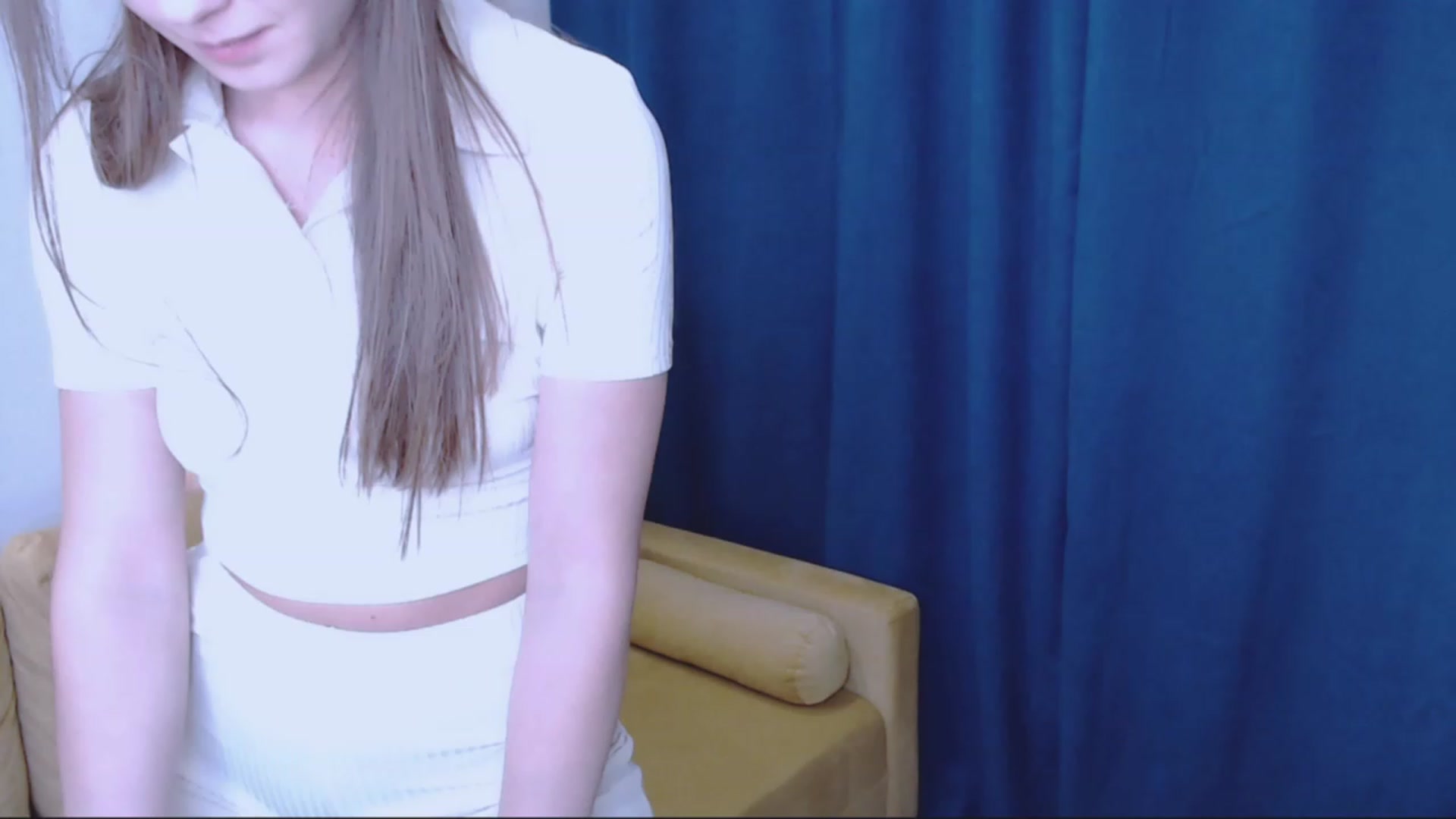 Gallery image thumbnail from NewTeen1999's myfreecams stream on, 03/11/2023, 21:31 image 3 of 20