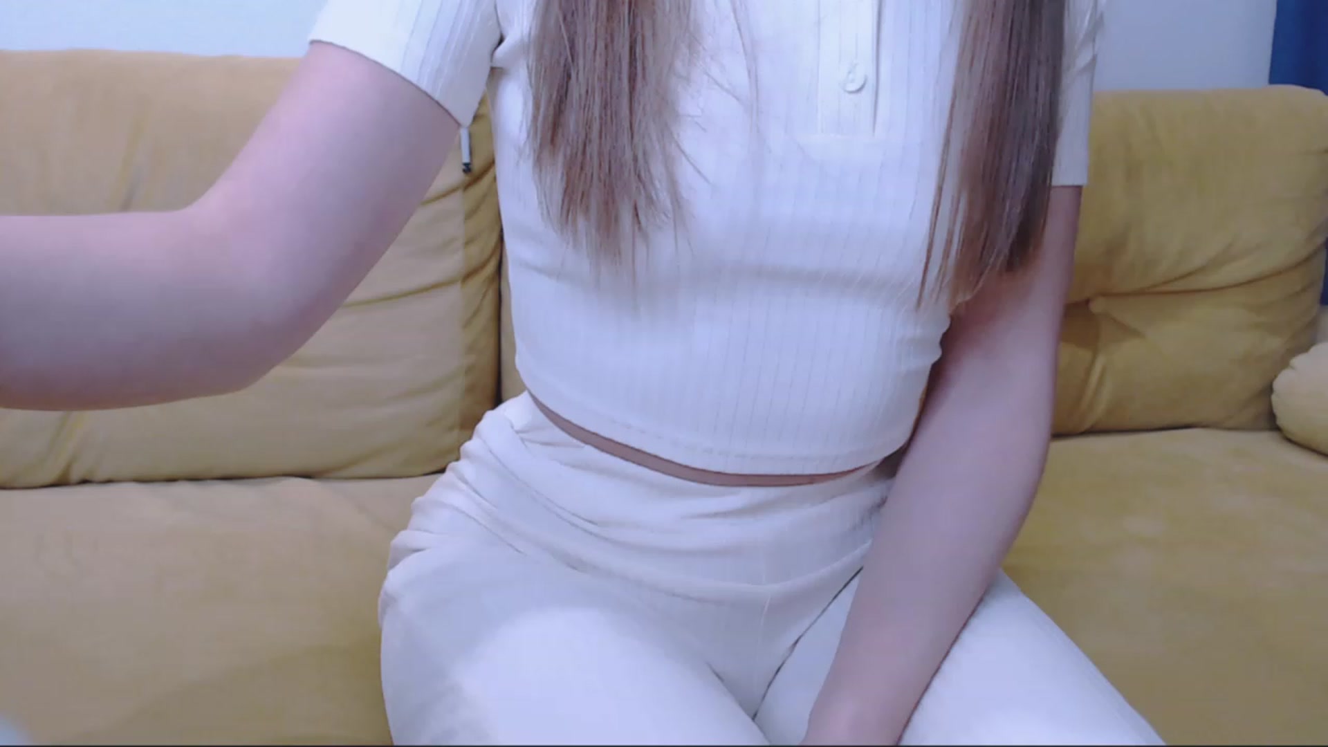 Gallery image thumbnail from NewTeen1999's myfreecams stream on, 03/11/2023, 21:31 image 7 of 20