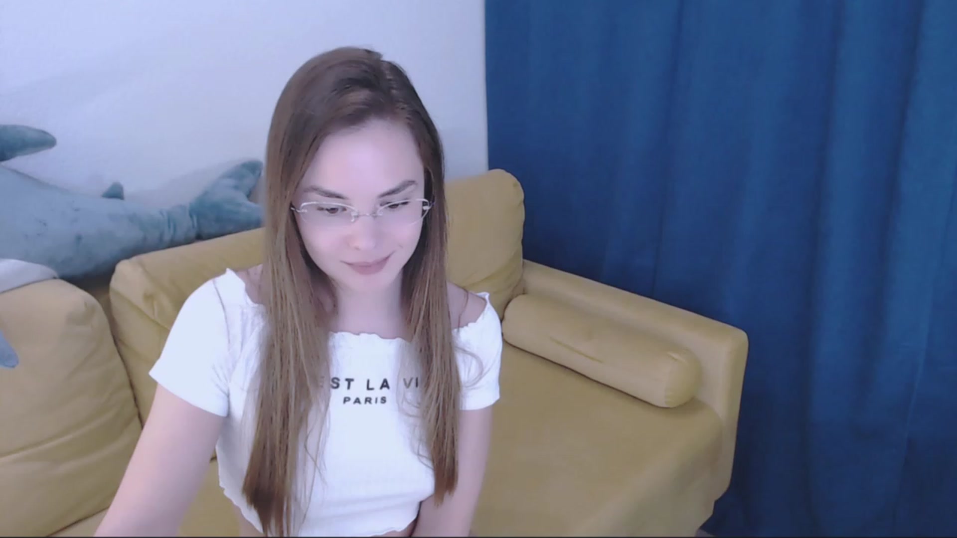 Gallery image thumbnail from NewTeen1999's myfreecams stream on, 05/02/2023, 18:59 image 7 of 20