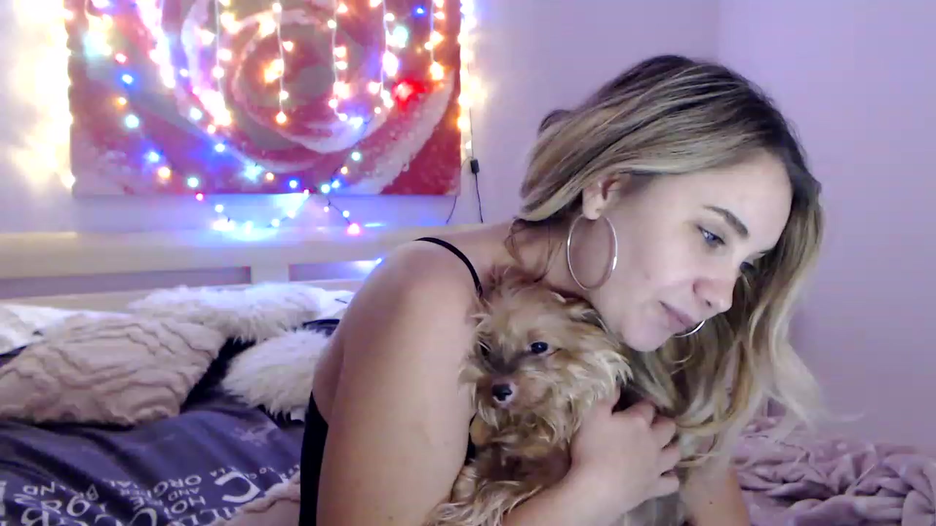 Gallery image thumbnail from New_Crinna's myfreecams stream on, 11/14/2022, 14:12 image 5 of 20