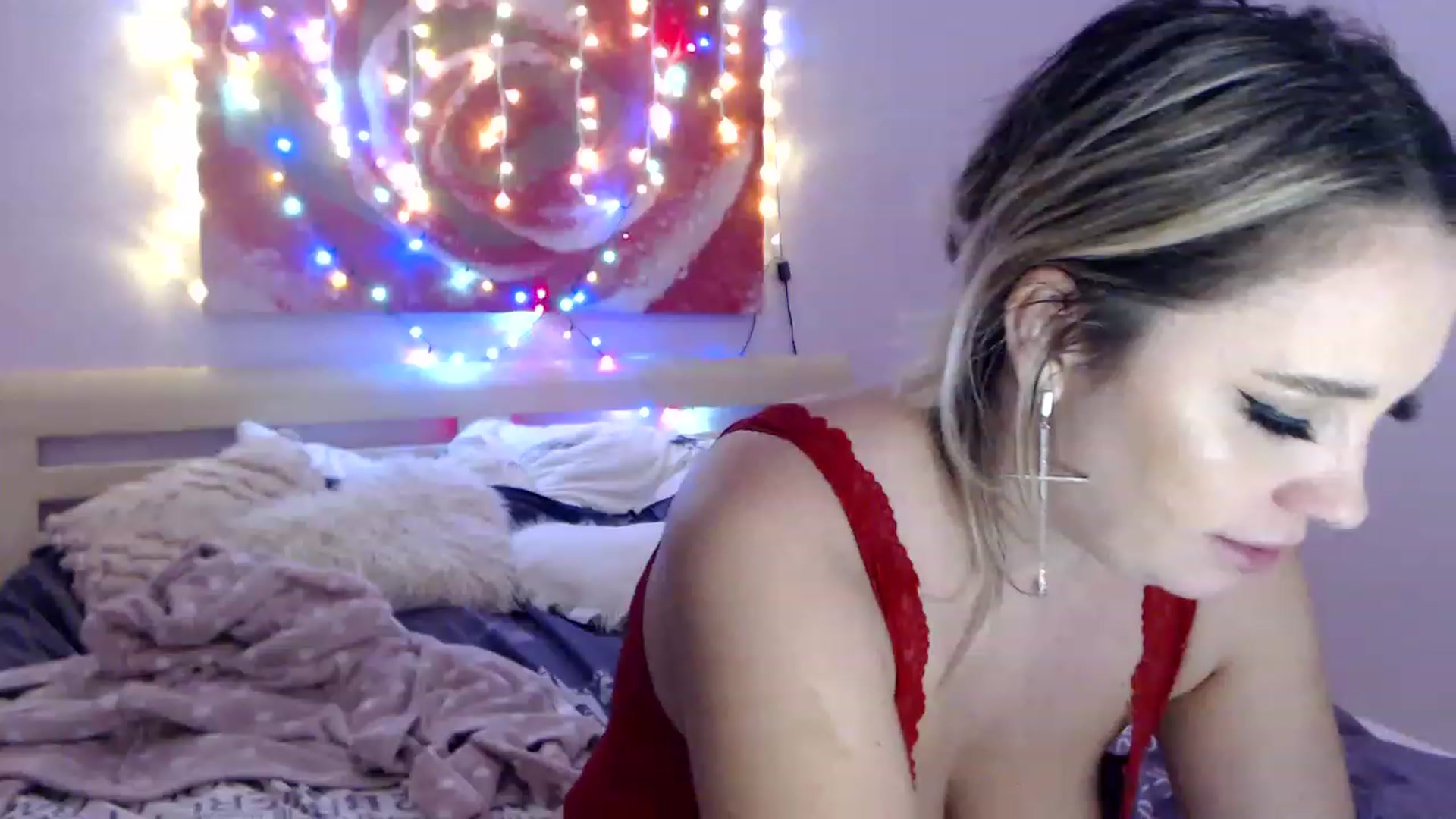 Gallery image thumbnail from New_Crinna's myfreecams stream on, 11/15/2022, 14:22 image 17 of 20