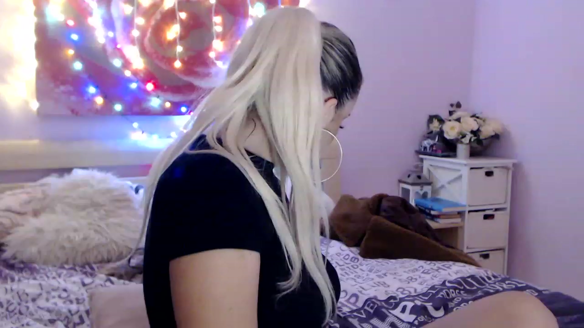 Gallery image thumbnail from New_Crinna's myfreecams stream on, 11/17/2022, 14:03 image 20 of 20
