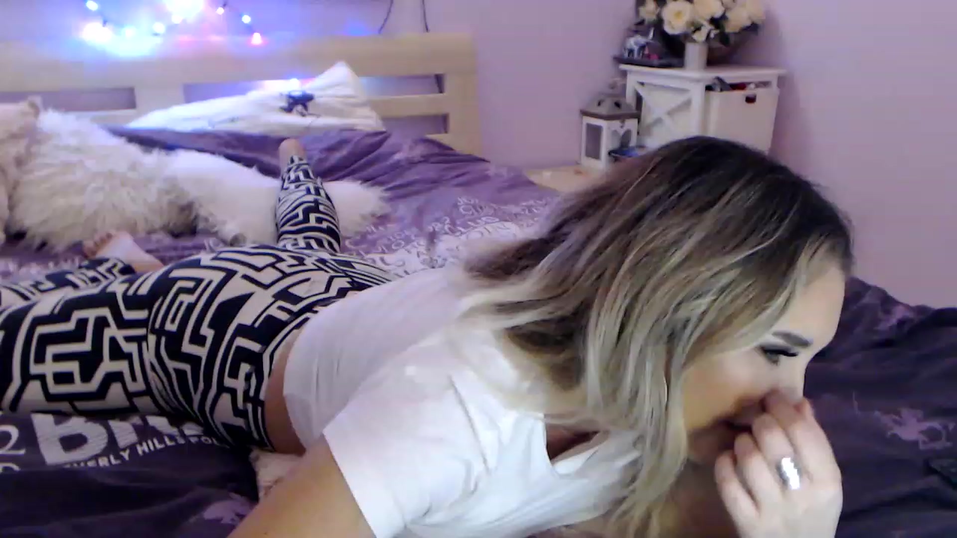 Gallery image thumbnail from New_Crinna's myfreecams stream on, 11/21/2022, 11:57 image 7 of 20
