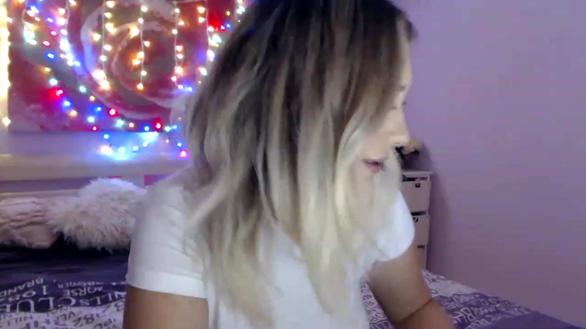 Gallery image thumbnail from New_Crinna's myfreecams stream on, 11/23/2022, 08:45 image 12 of 20