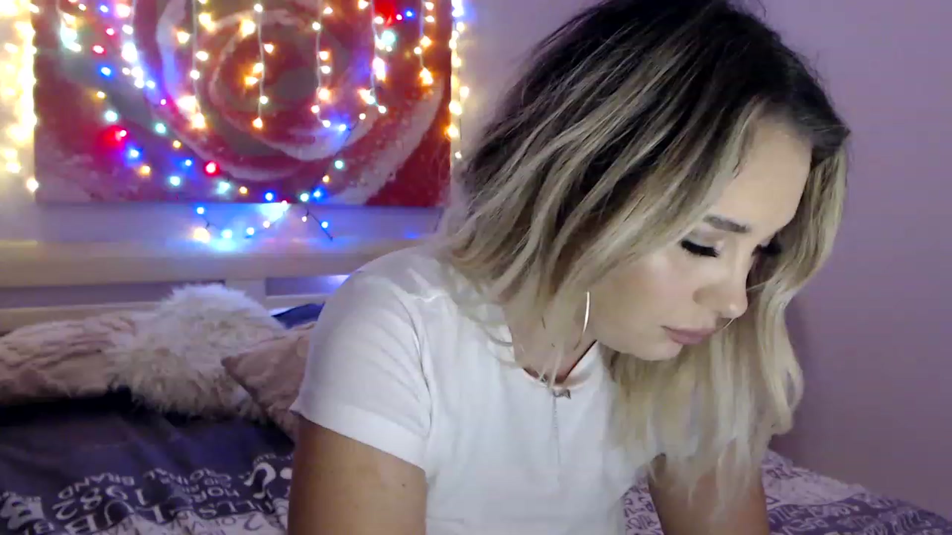 Gallery image thumbnail from New_Crinna's myfreecams stream on, 11/23/2022, 12:04 image 2 of 20