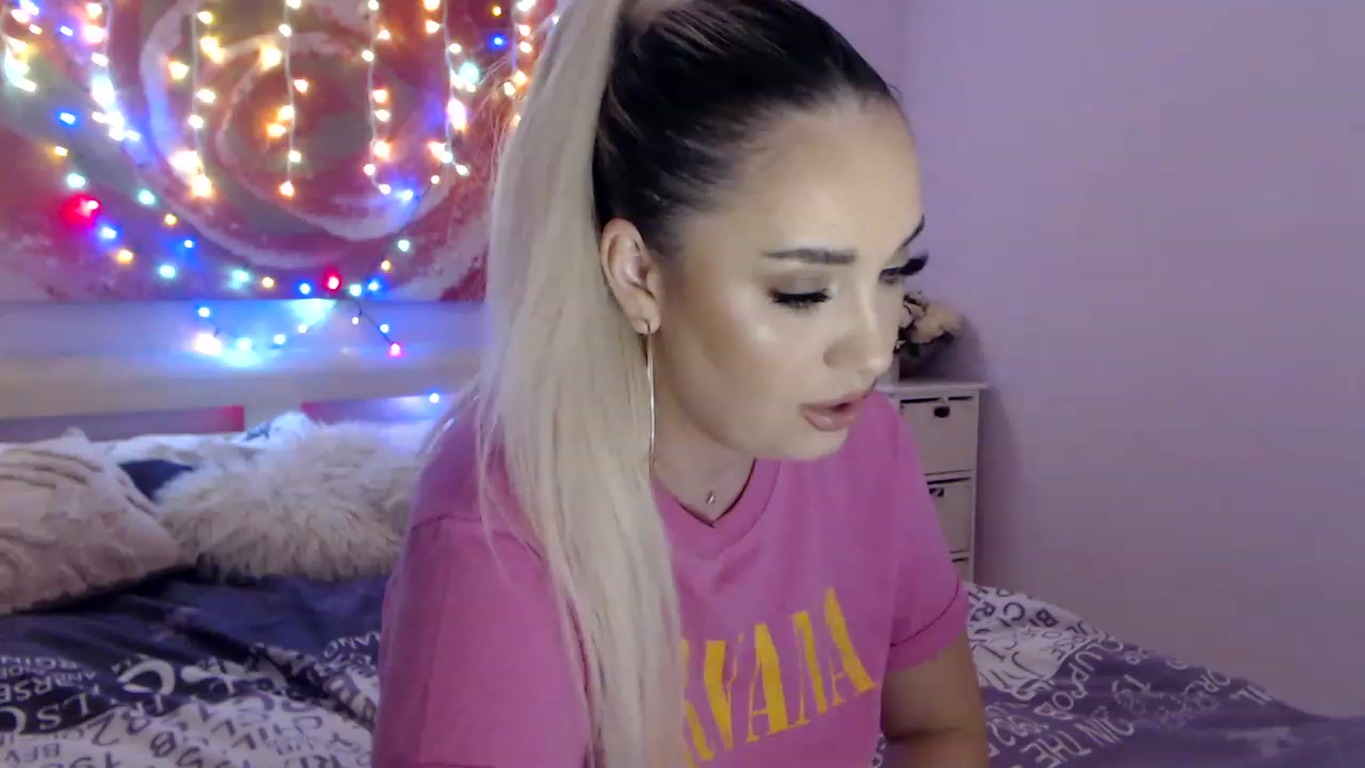 Gallery image thumbnail from New_Crinna's myfreecams stream on, 11/25/2022, 11:07 image 1 of 20