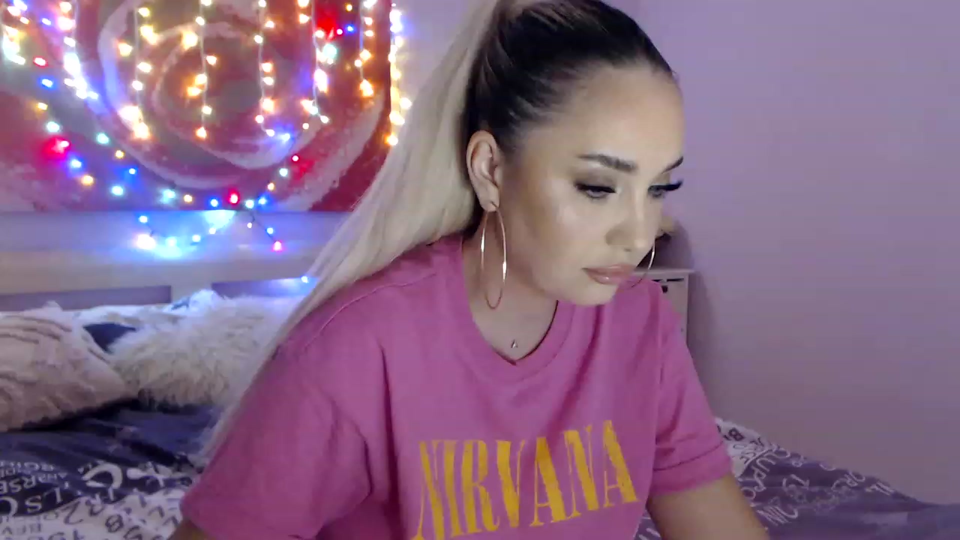 Gallery image thumbnail from New_Crinna's myfreecams stream on, 11/25/2022, 11:07 image 2 of 20