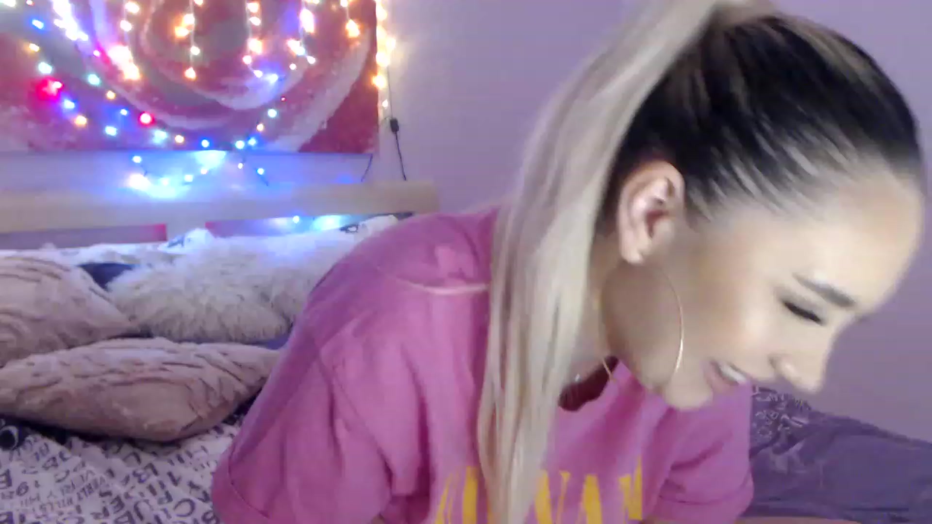 Gallery image thumbnail from New_Crinna's myfreecams stream on, 11/25/2022, 11:07 image 8 of 20