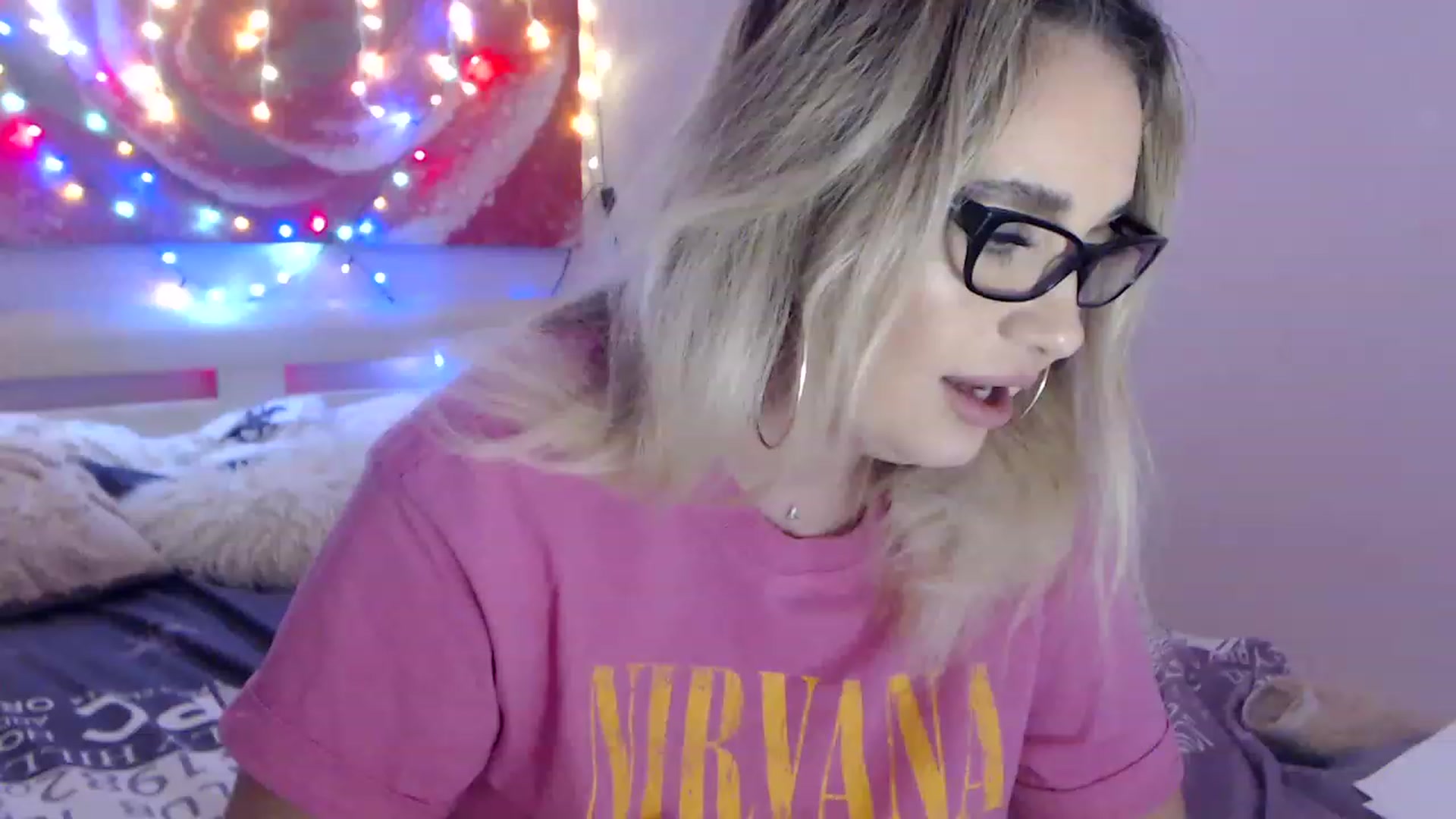 Gallery image thumbnail from New_Crinna's myfreecams stream on, 11/25/2022, 13:18 image 8 of 20
