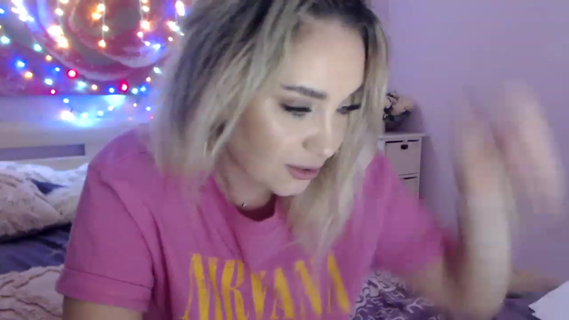 Gallery image thumbnail from New_Crinna's myfreecams stream on, 11/25/2022, 13:18 image 7 of 20