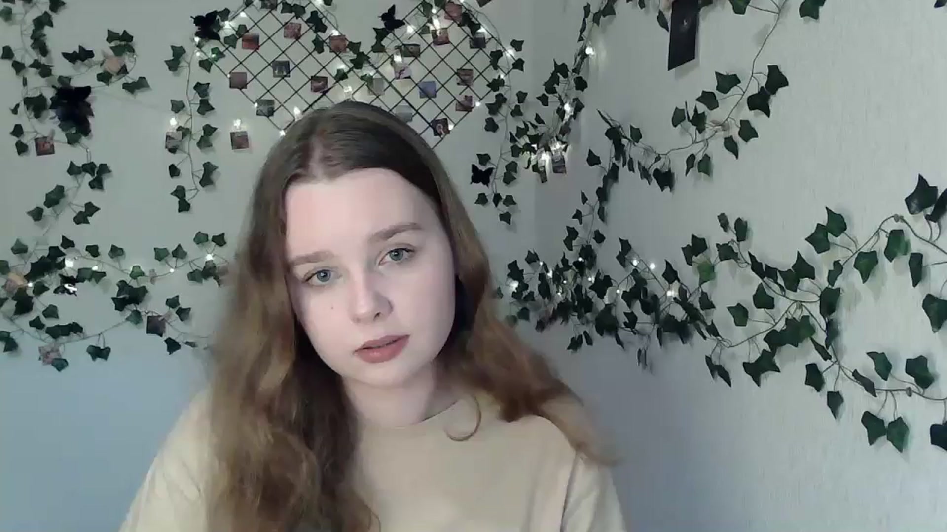 Gallery image thumbnail from New_Lina's myfreecams stream on, 11/05/2023, 14:09 image 10 of 20