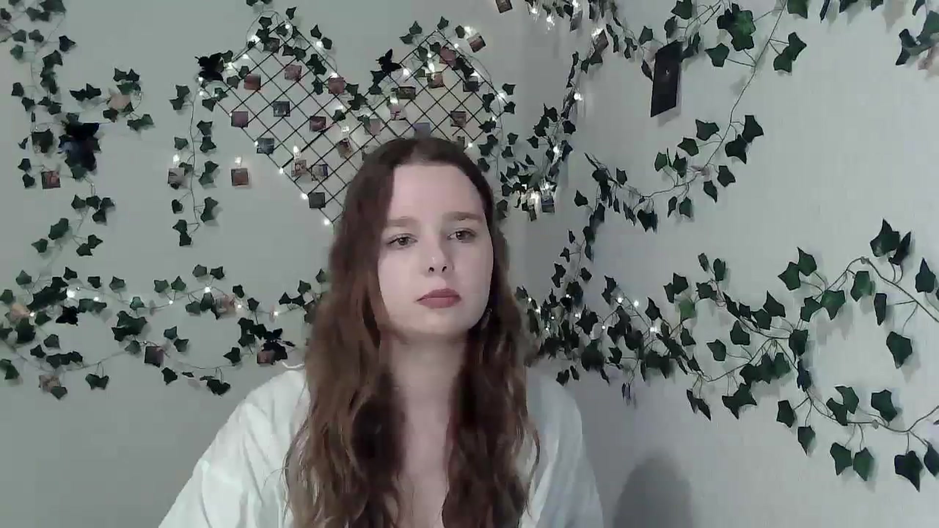 Gallery image thumbnail from New_Lina's myfreecams stream on, 11/10/2023, 16:38 image 13 of 20