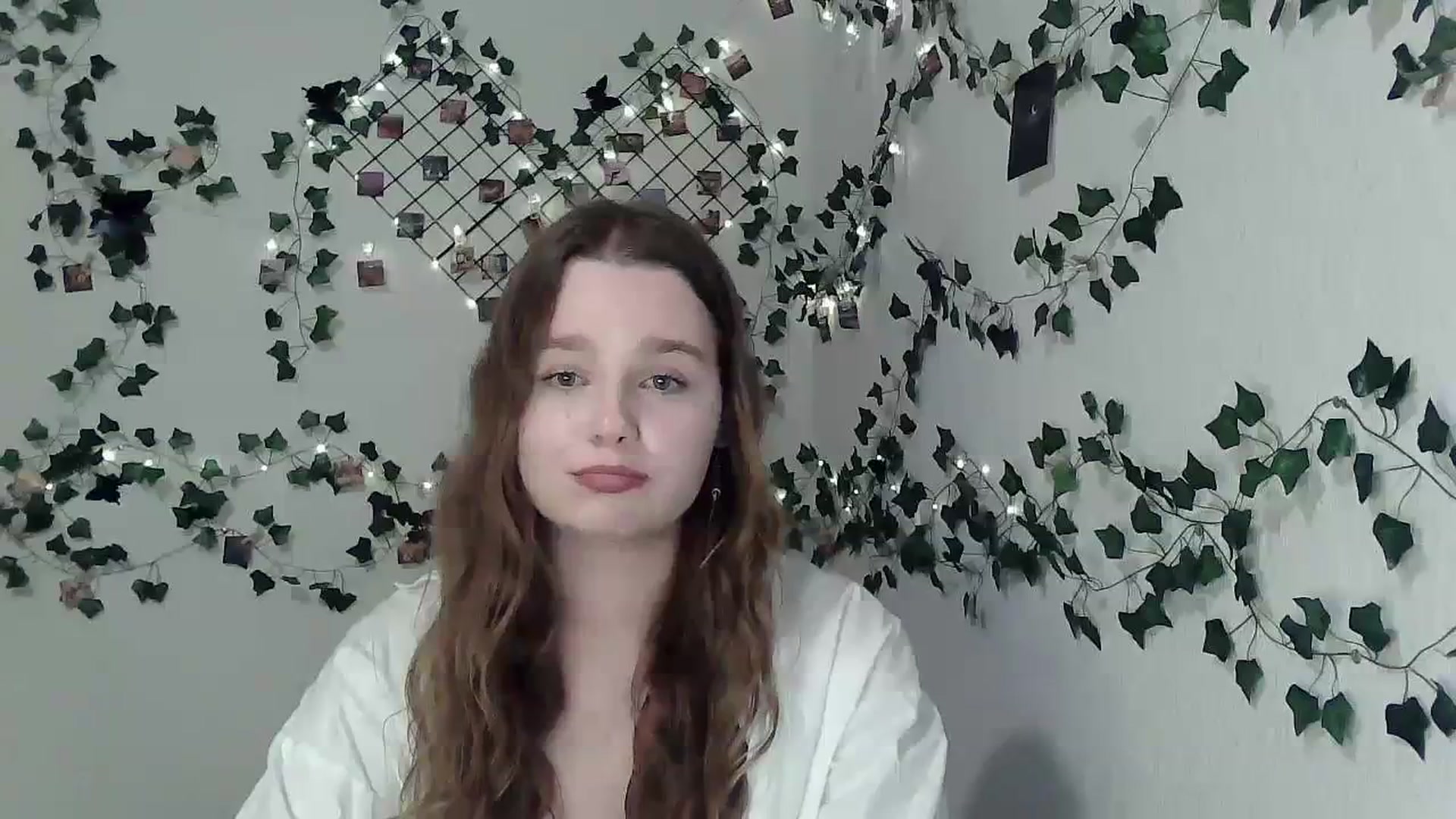 Gallery image thumbnail from New_Lina's myfreecams stream on, 11/10/2023, 16:38 image 5 of 20