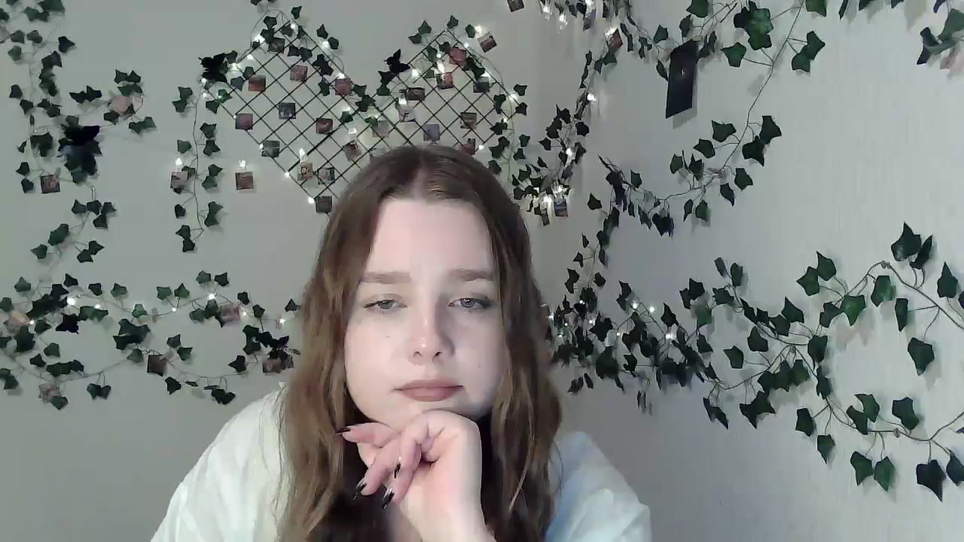 Gallery image thumbnail from New_Lina's myfreecams stream on, 11/10/2023, 16:38 image 1 of 20