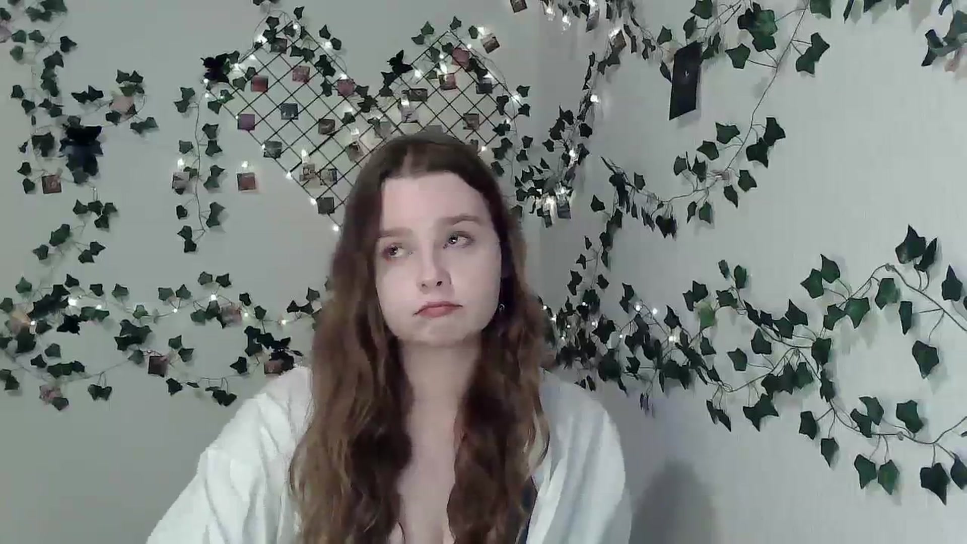Gallery image thumbnail from New_Lina's myfreecams stream on, 11/10/2023, 16:38 image 4 of 20