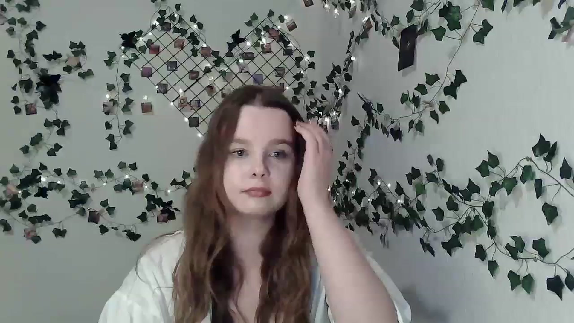 Gallery image thumbnail from New_Lina's myfreecams stream on, 11/10/2023, 16:58 image 1 of 20