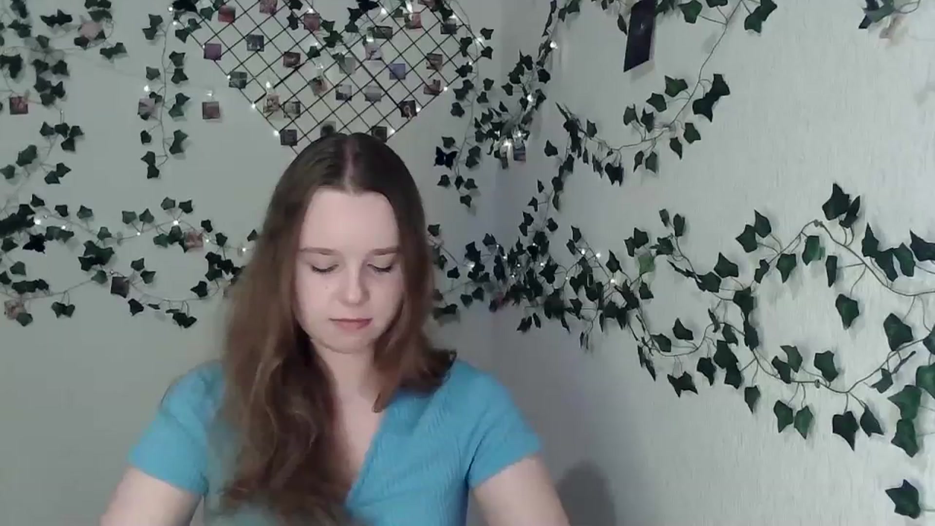 Gallery image thumbnail from New_Lina's myfreecams stream on, 11/19/2023, 15:10 image 11 of 20