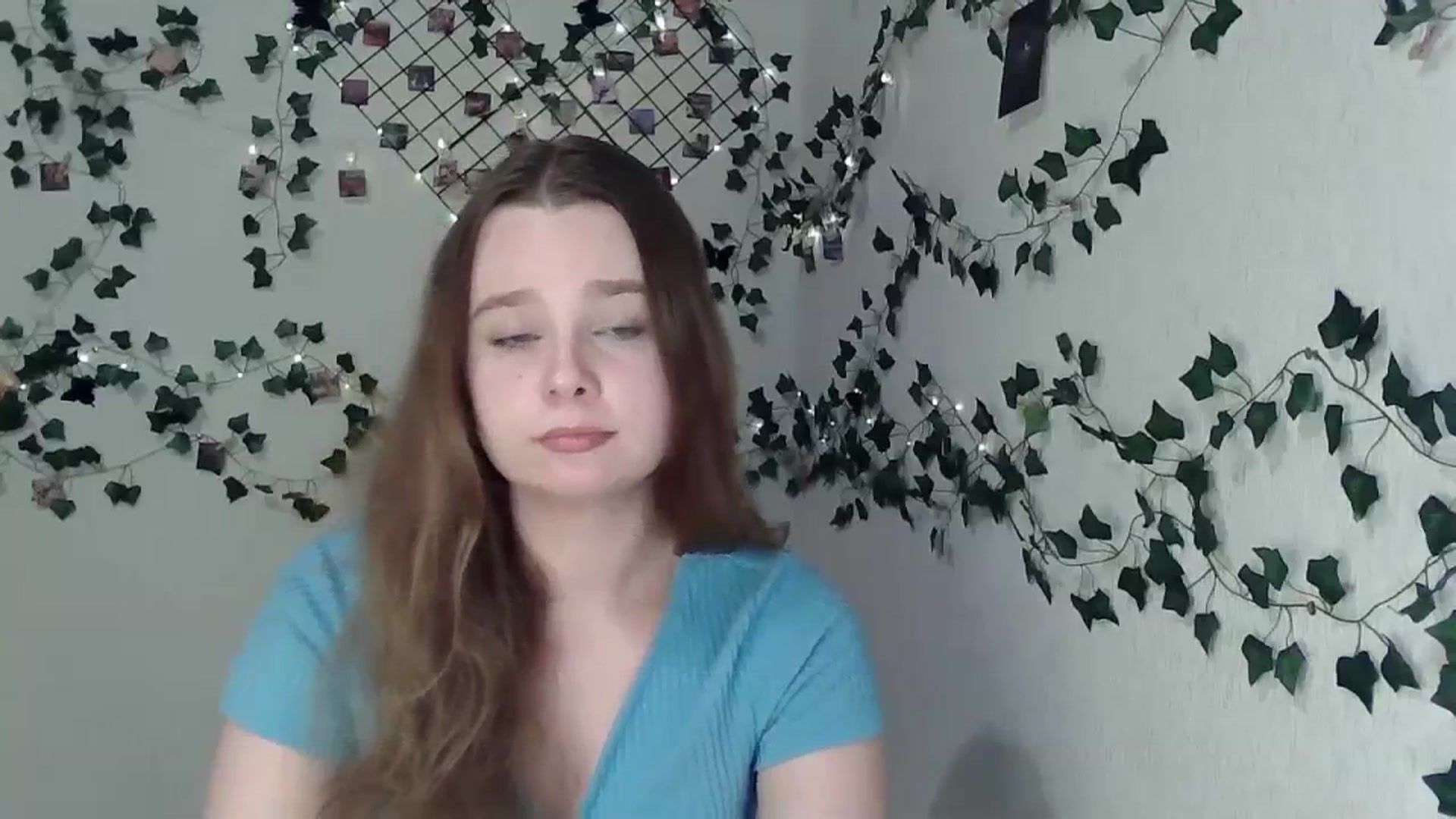Gallery image thumbnail from New_Lina's myfreecams stream on, 11/19/2023, 15:10 image 6 of 20