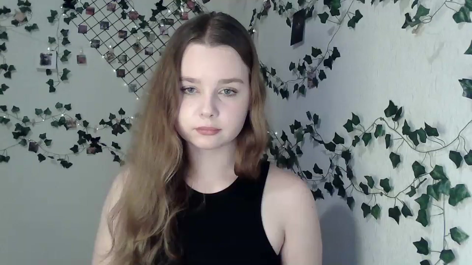 Gallery image thumbnail from New_Lina's myfreecams stream on, 11/26/2023, 14:31 image 14 of 20