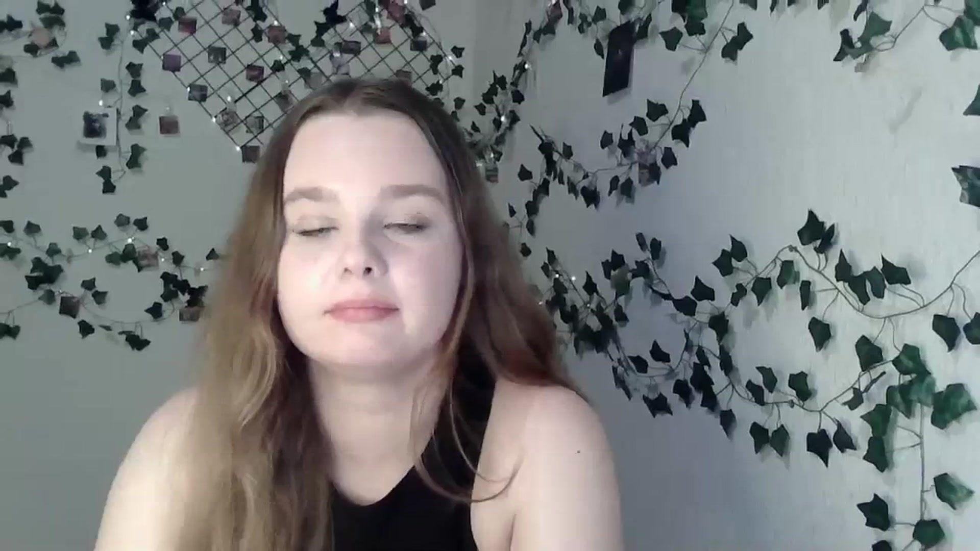 Gallery image thumbnail from New_Lina's myfreecams stream on, 11/26/2023, 14:31 image 19 of 20