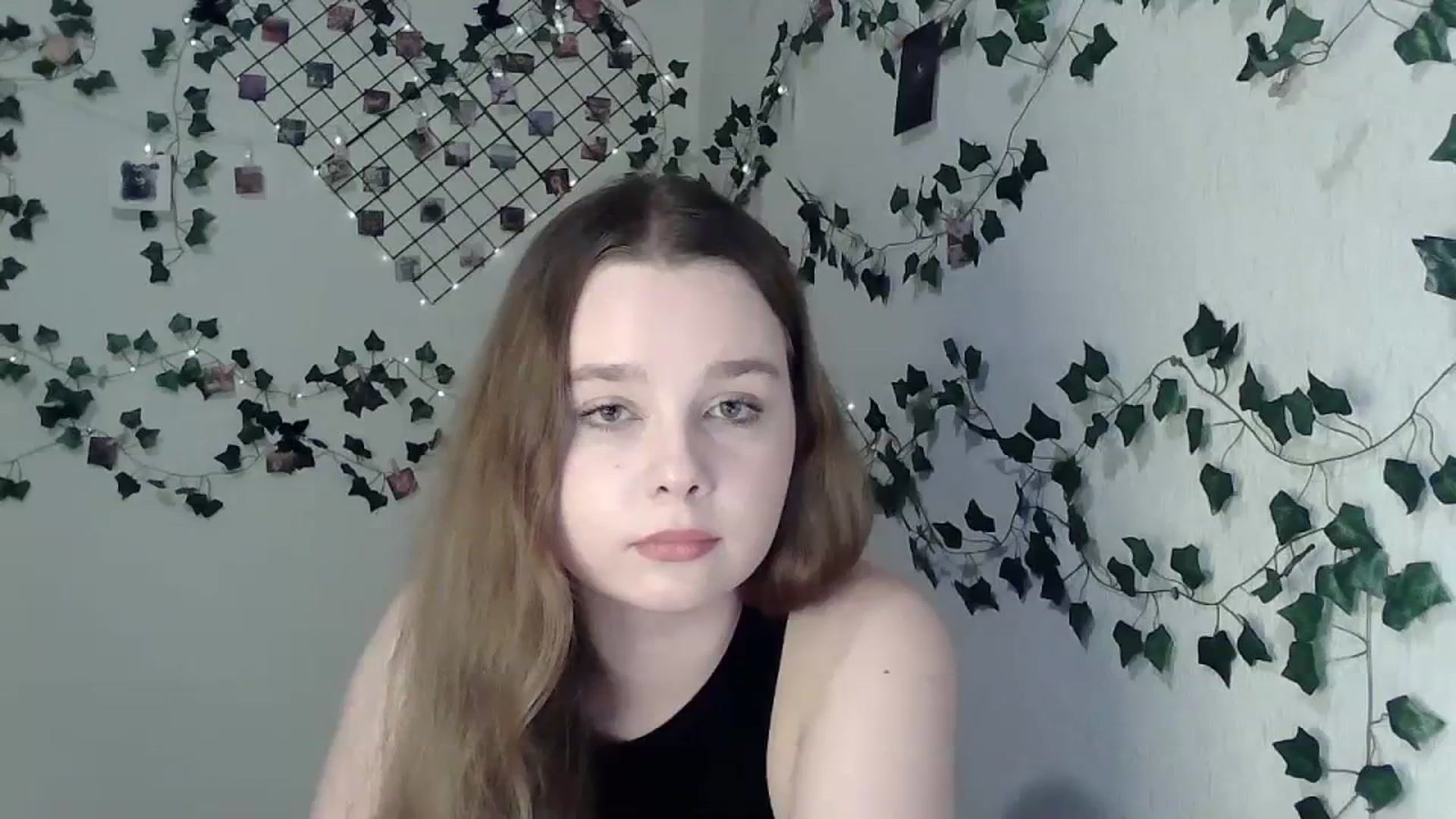 Gallery image thumbnail from New_Lina's myfreecams stream on, 11/26/2023, 14:31 image 10 of 20