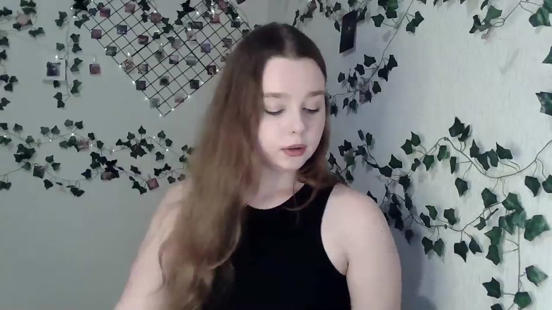 Gallery image thumbnail from New_Lina's myfreecams stream on, 11/26/2023, 14:31 image 4 of 20