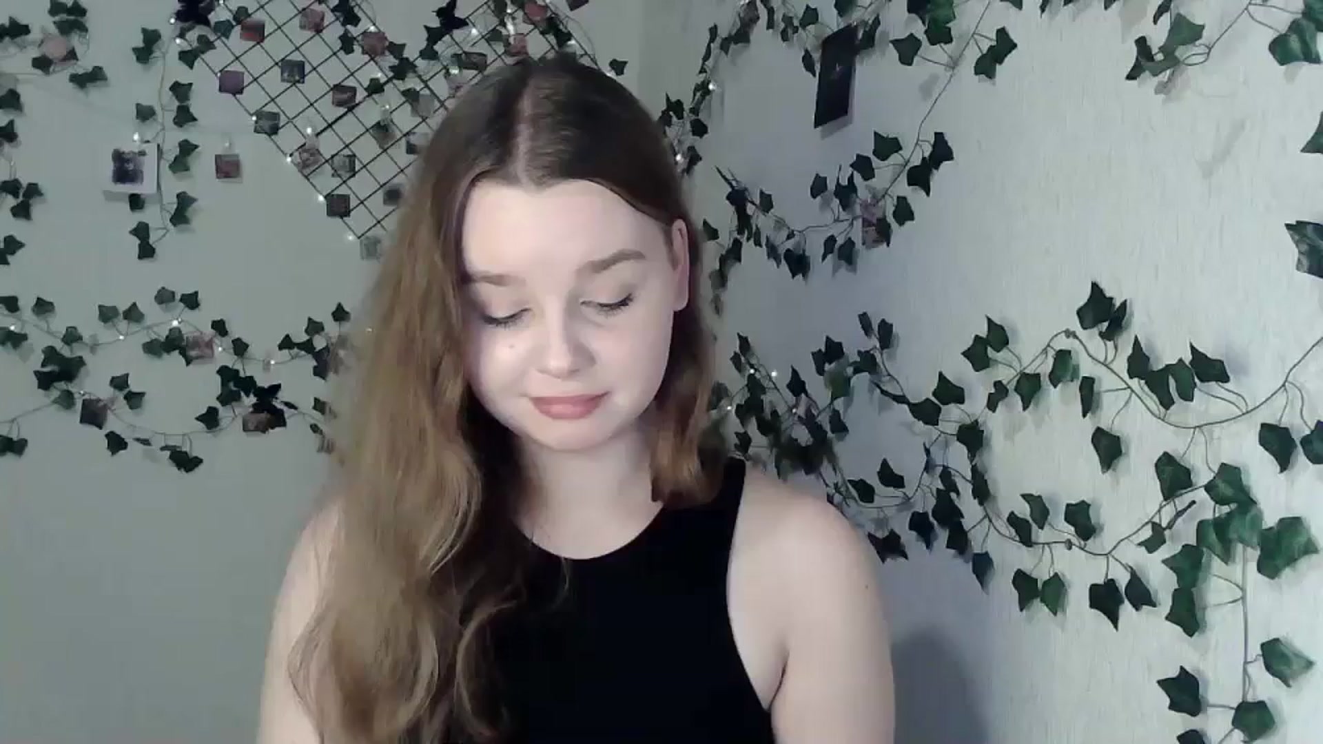 Gallery image thumbnail from New_Lina's myfreecams stream on, 11/26/2023, 14:31 image 15 of 20