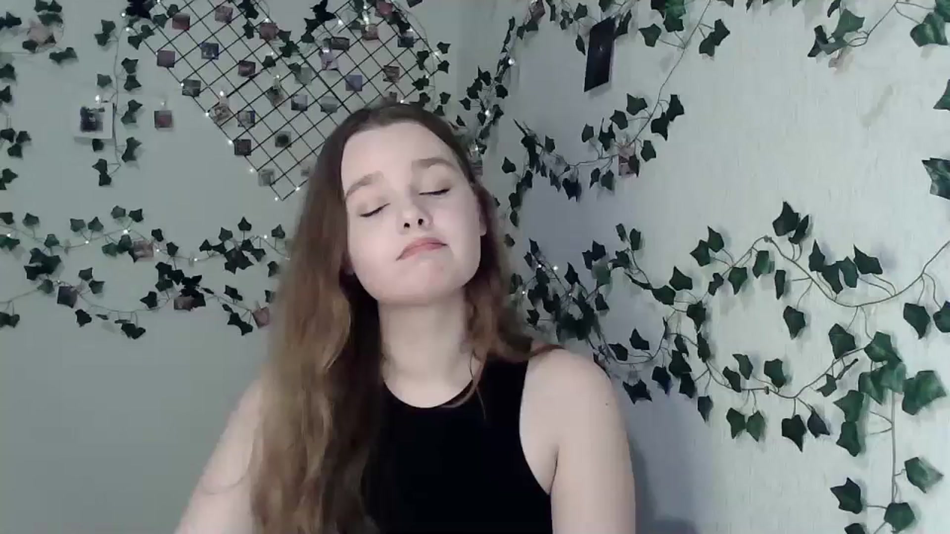 Gallery image thumbnail from New_Lina's myfreecams stream on, 11/26/2023, 14:31 image 7 of 20