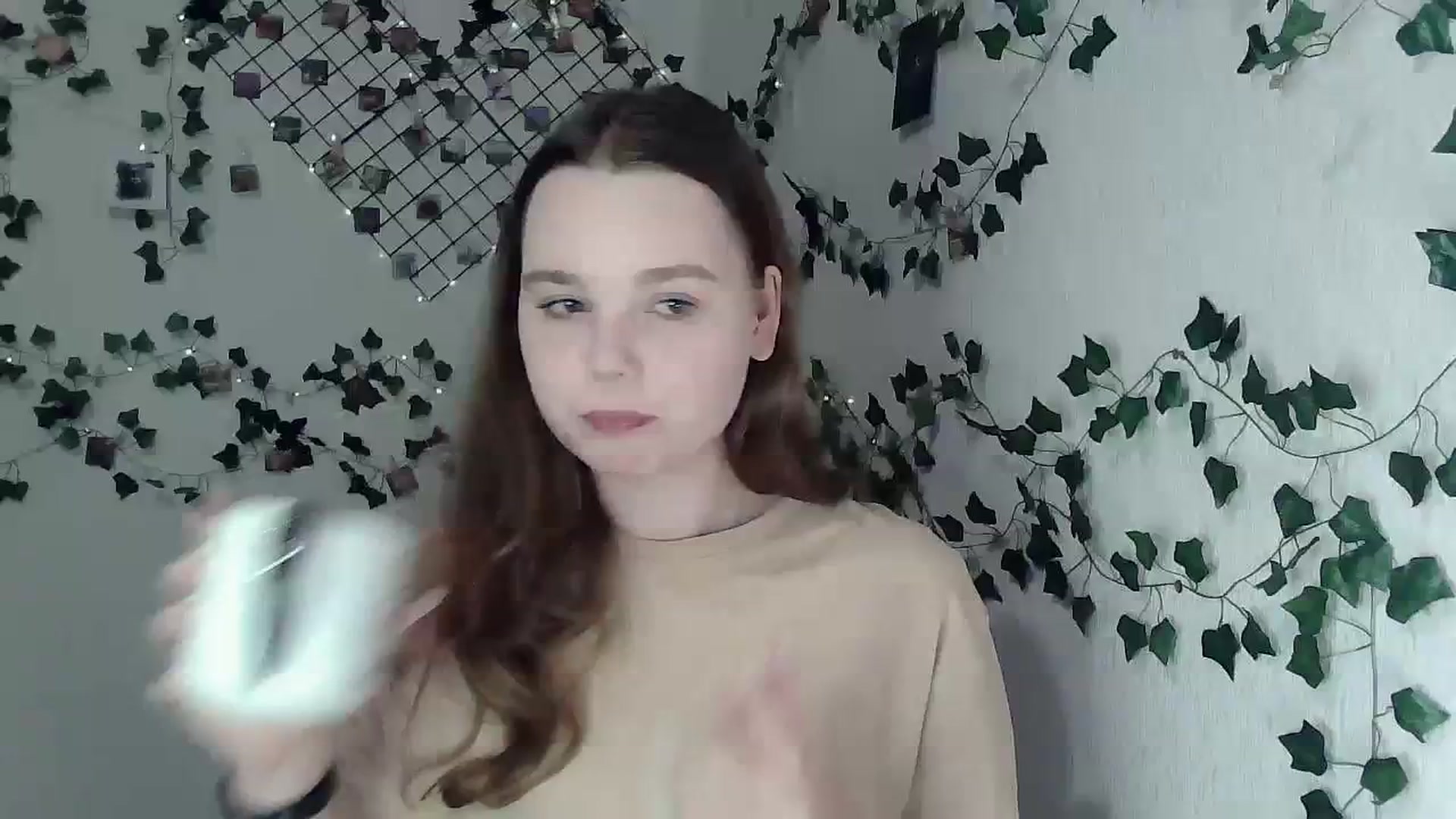 Gallery image thumbnail from New_Lina's myfreecams stream on, 12/03/2023, 21:02 image 7 of 20