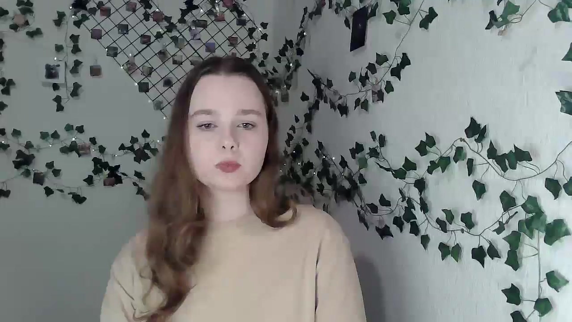 Gallery image thumbnail from New_Lina's myfreecams stream on, 12/03/2023, 21:02 image 13 of 20