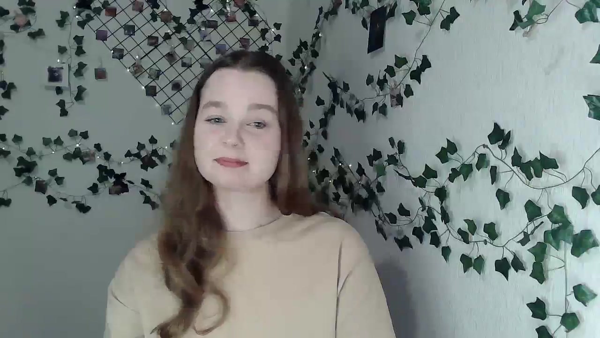 Gallery image thumbnail from New_Lina's myfreecams stream on, 12/03/2023, 21:02 image 6 of 20