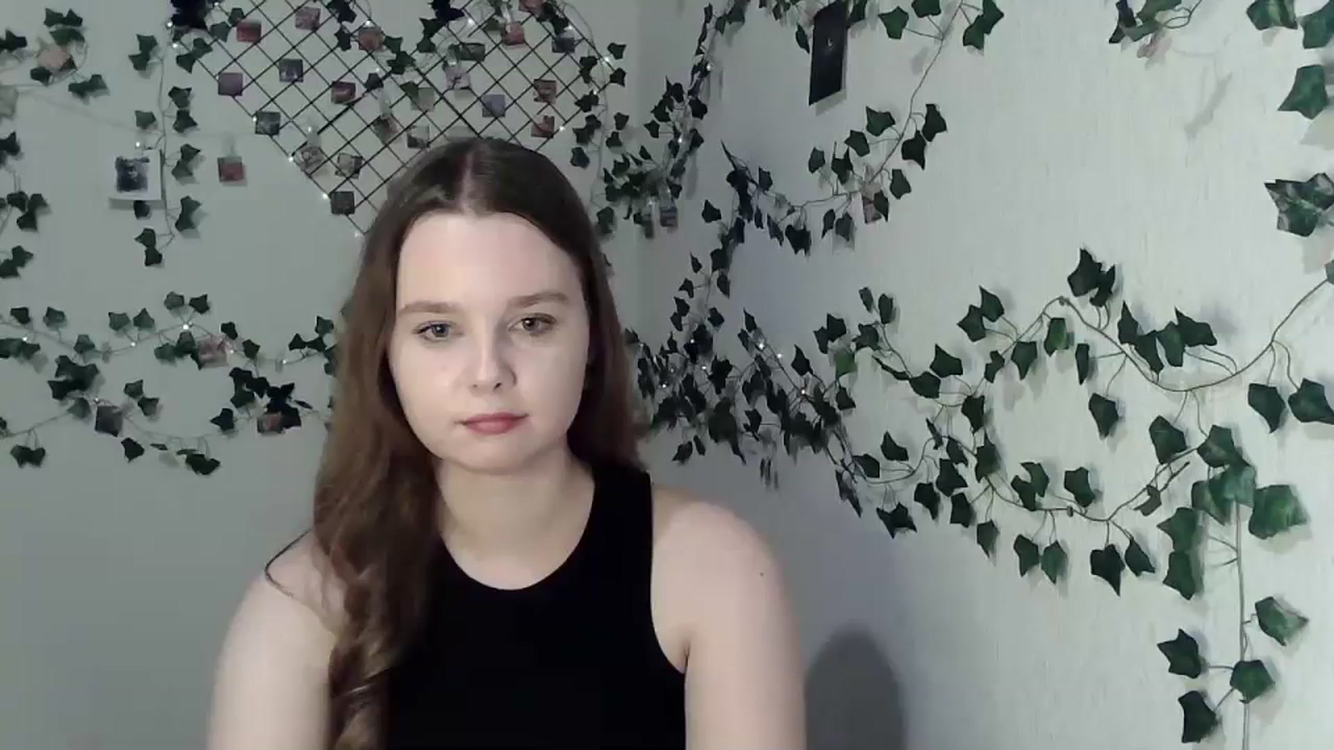 Gallery image thumbnail from New_Lina's myfreecams stream on, 12/17/2023, 17:13 image 3 of 20