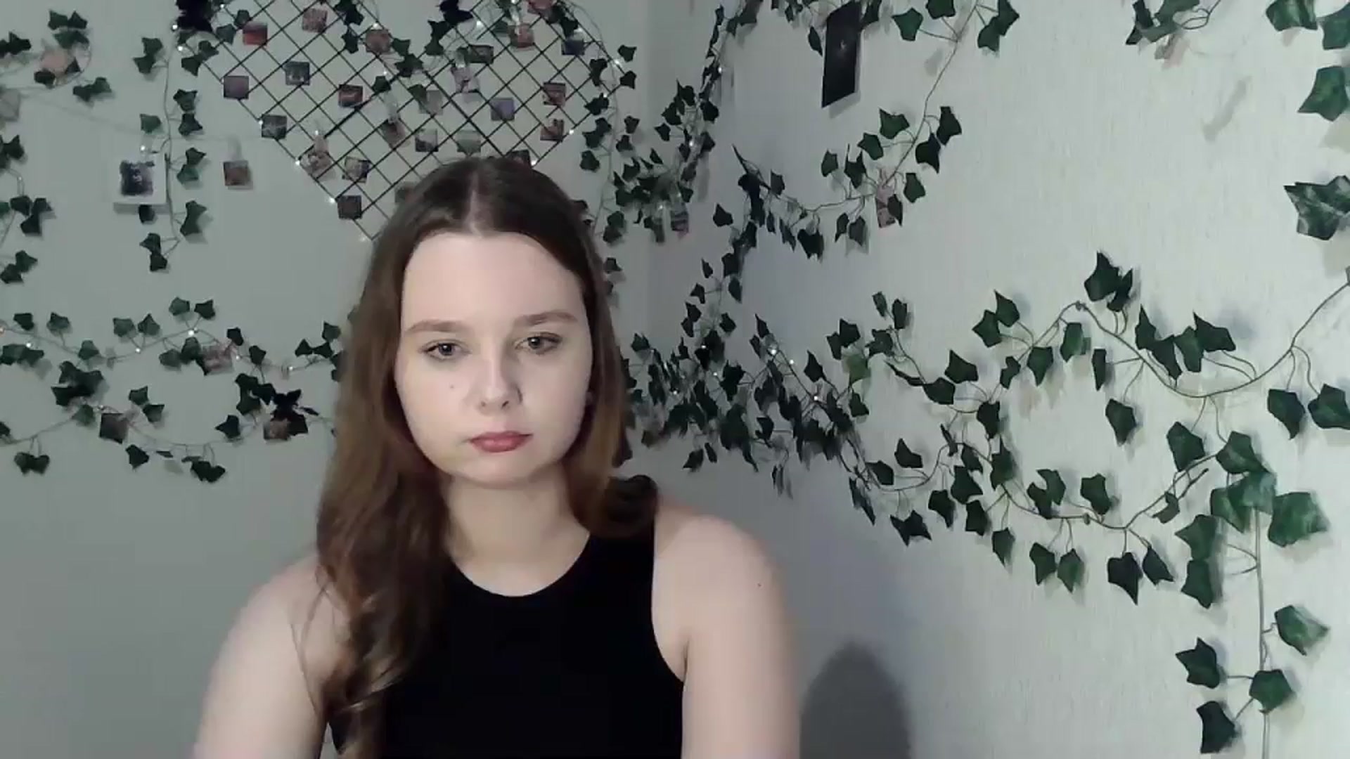 Gallery image thumbnail from New_Lina's myfreecams stream on, 12/17/2023, 17:13 image 14 of 20