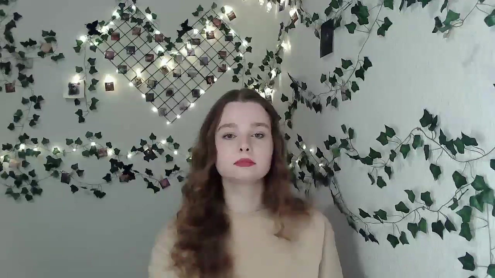 Gallery image thumbnail from New_Lina's myfreecams stream on, 01/09/2024, 17:34 image 6 of 20