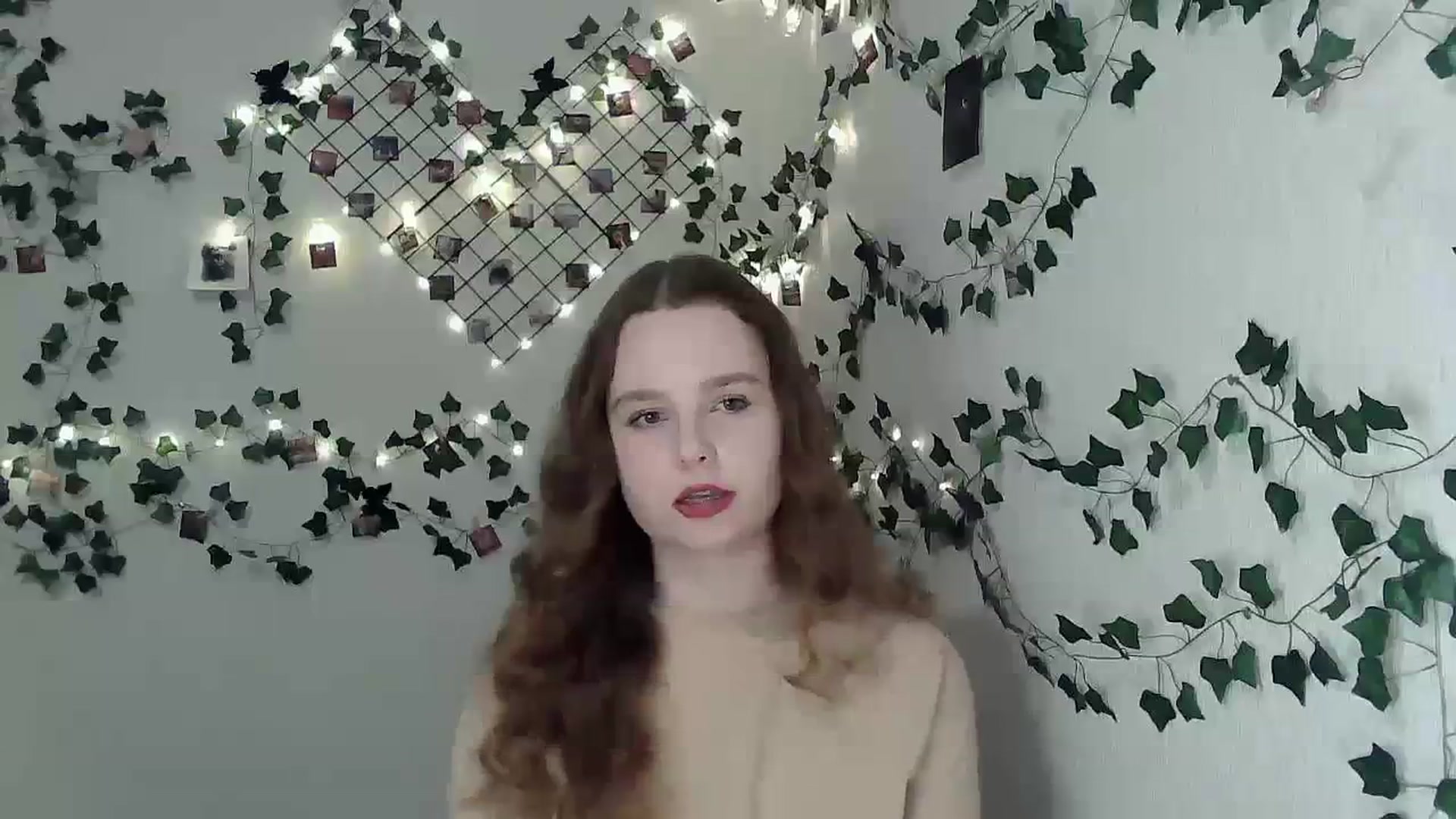 Gallery image thumbnail from New_Lina's myfreecams stream on, 01/09/2024, 17:34 image 3 of 20