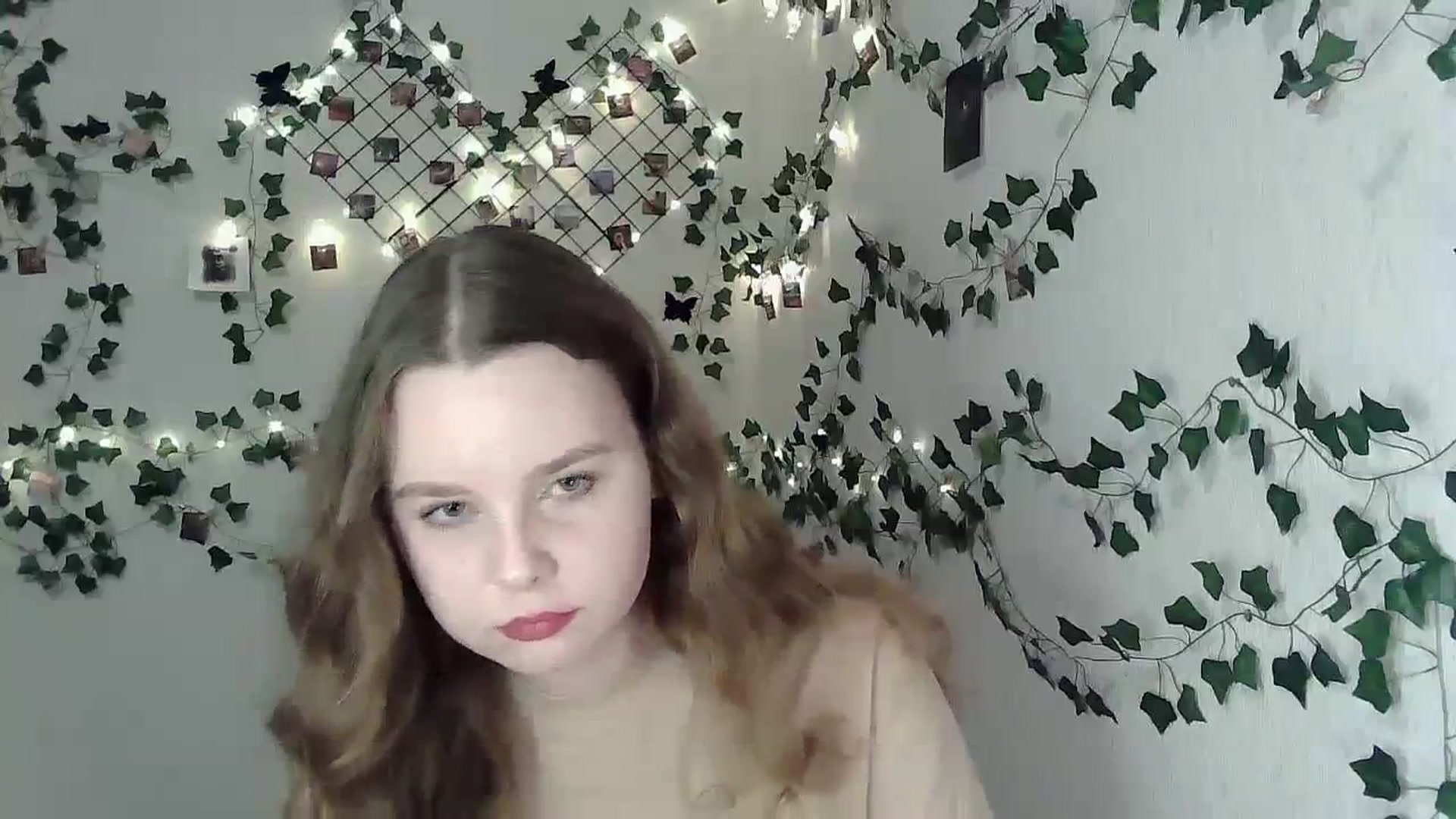 Gallery image thumbnail from New_Lina's myfreecams stream on, 01/09/2024, 17:34 image 14 of 20