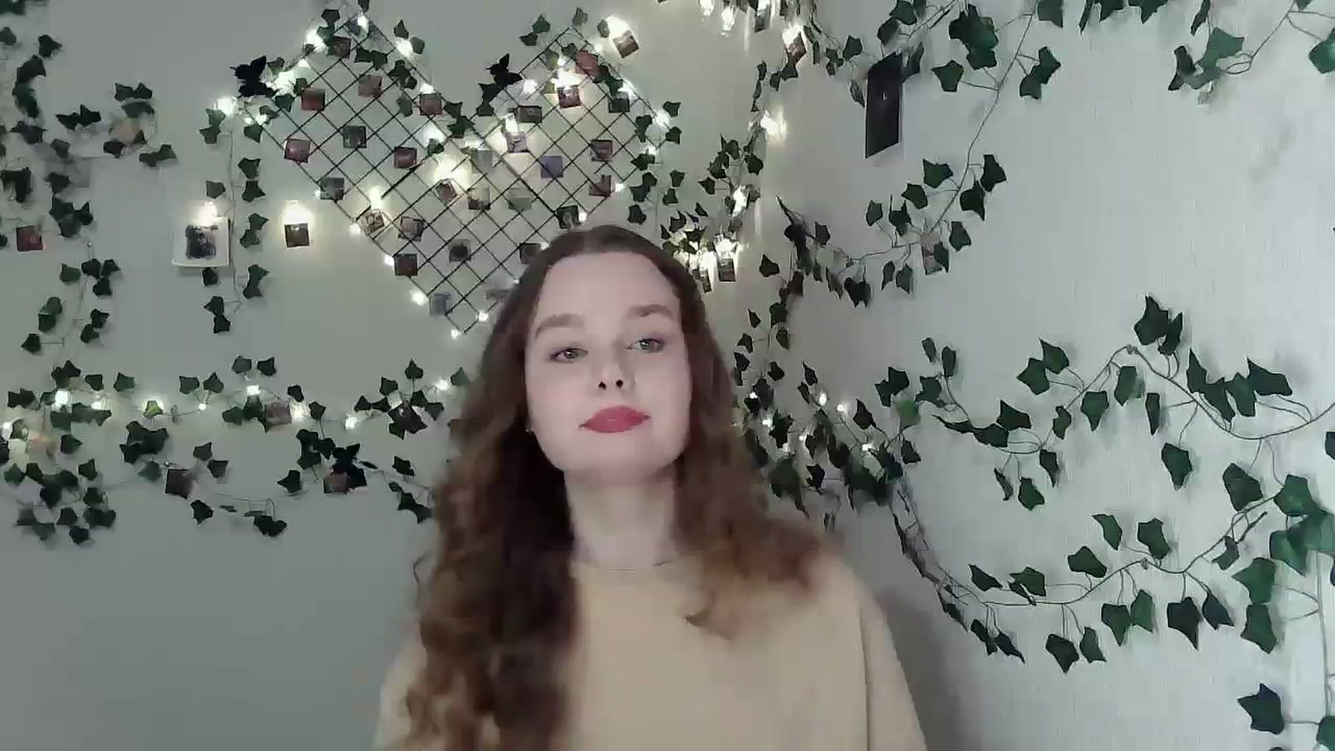 Gallery image thumbnail from New_Lina's myfreecams stream on, 01/09/2024, 17:34 image 9 of 20